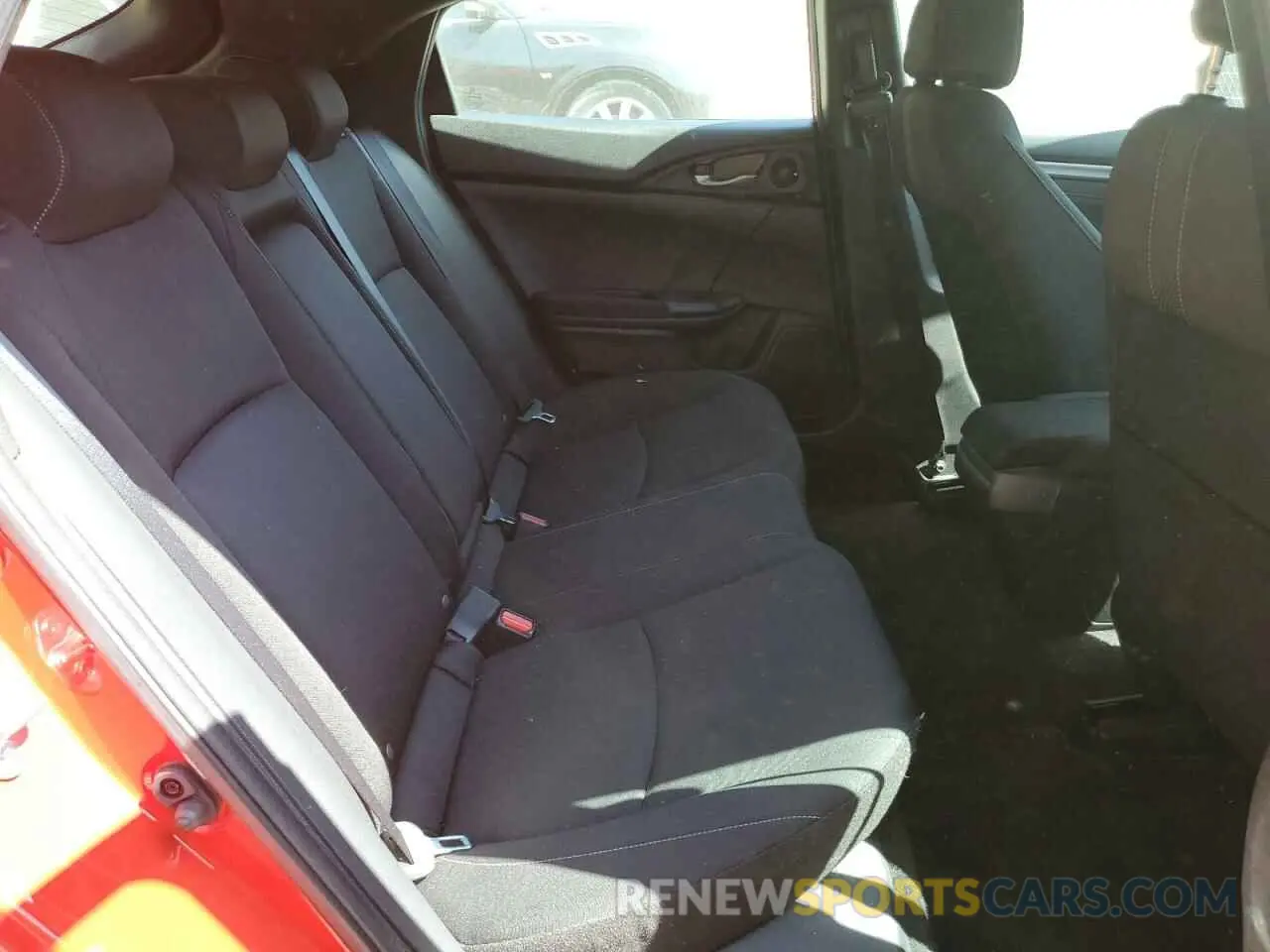 10 Photograph of a damaged car SHHFK7H63KU418559 HONDA CIVIC 2019