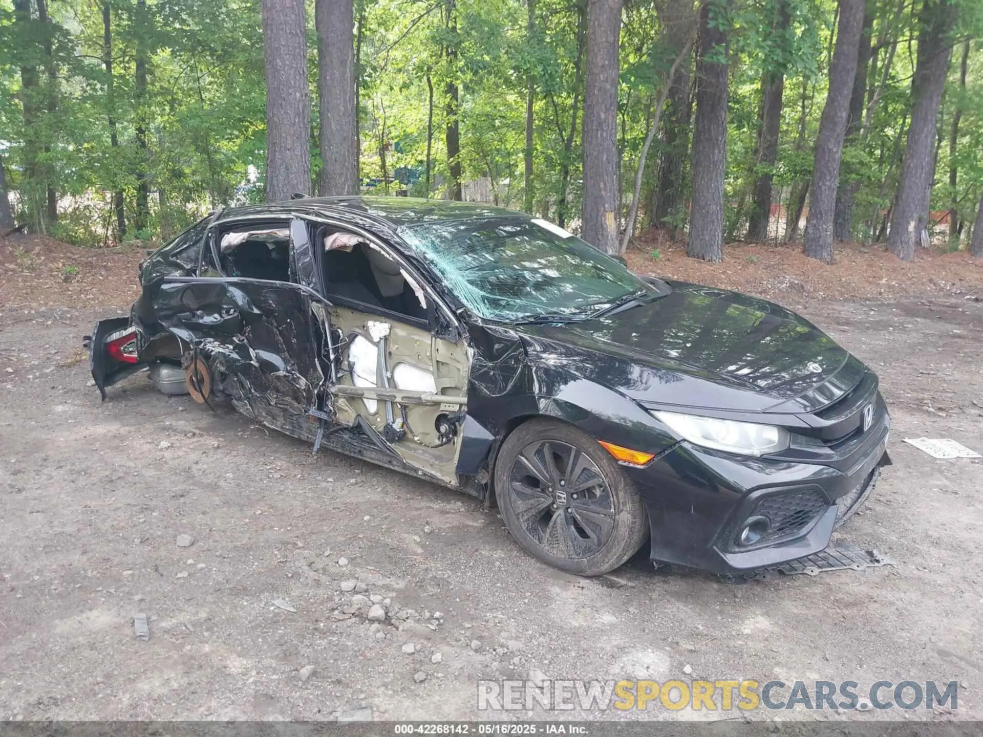 1 Photograph of a damaged car SHHFK7H65KU206276 HONDA CIVIC 2019