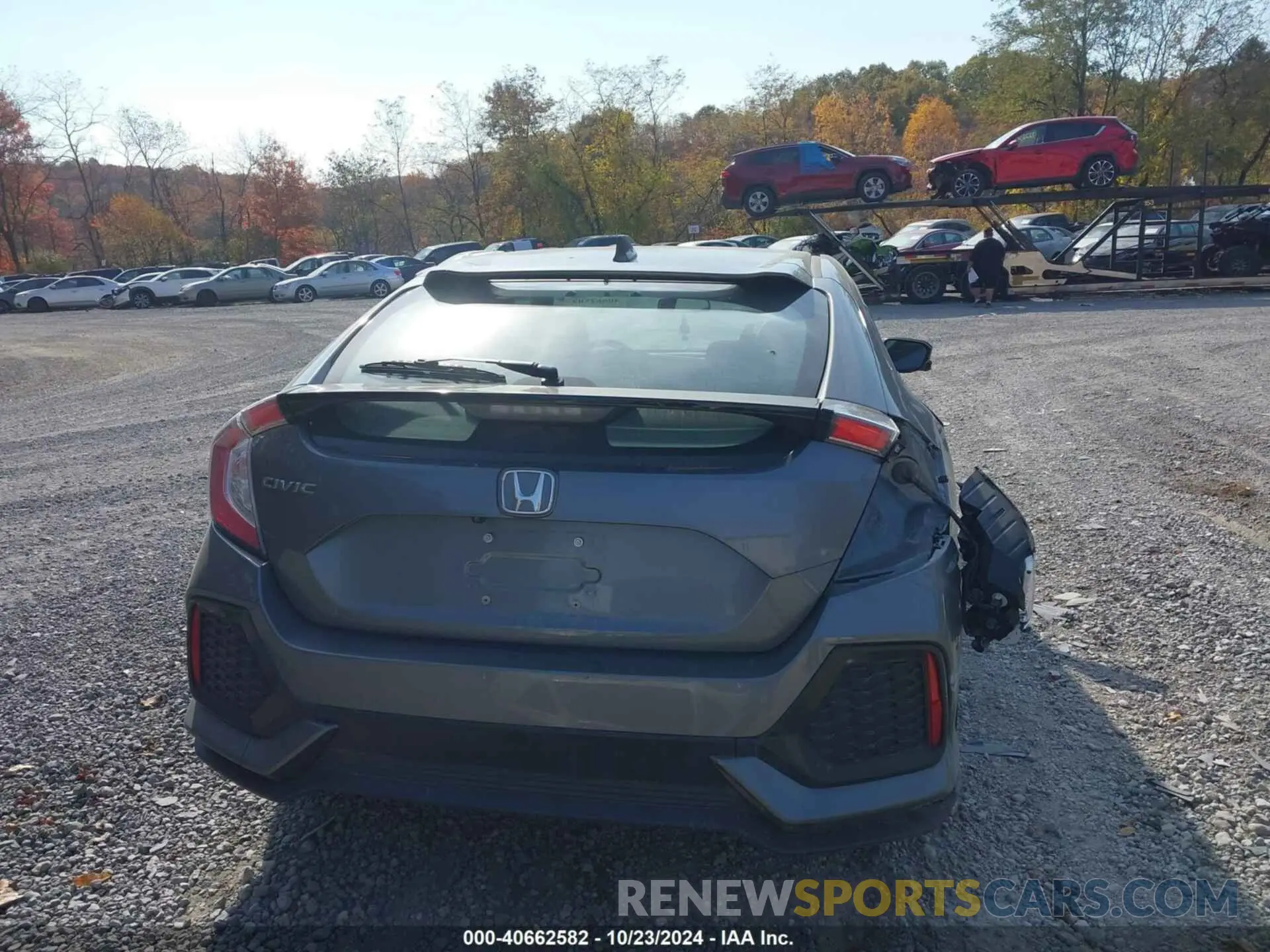 17 Photograph of a damaged car SHHFK7H65KU418613 HONDA CIVIC 2019
