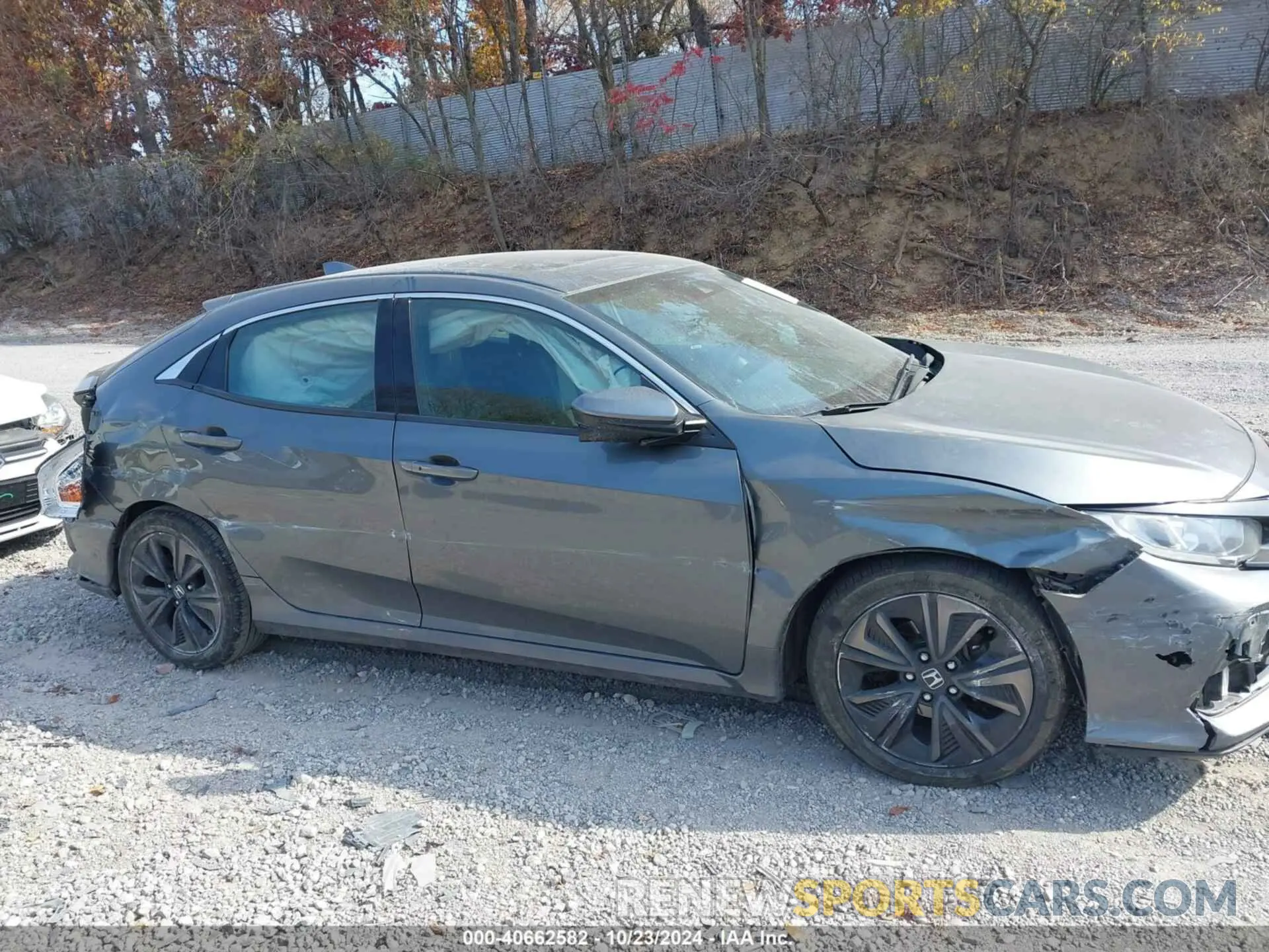 6 Photograph of a damaged car SHHFK7H65KU418613 HONDA CIVIC 2019