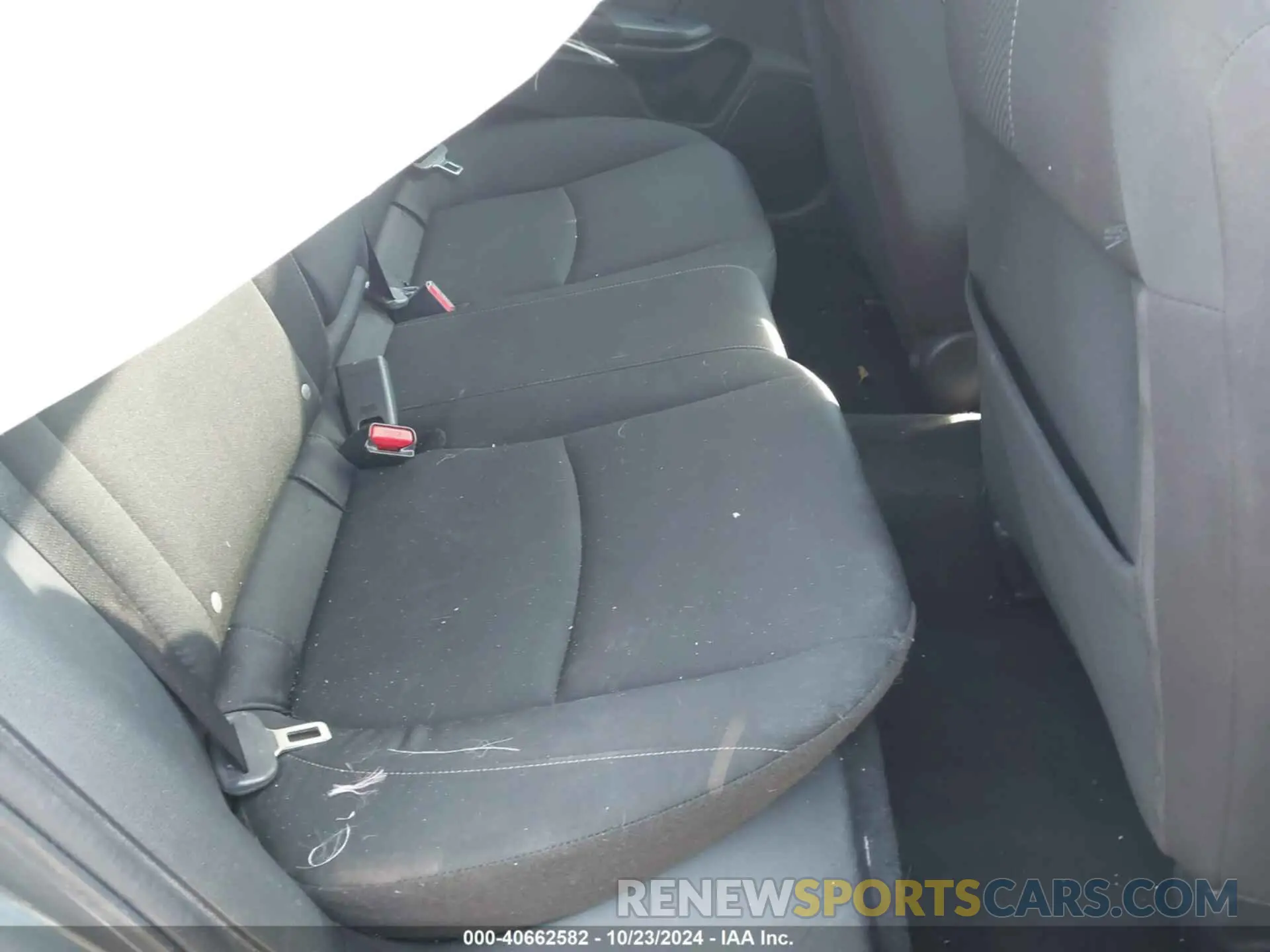 8 Photograph of a damaged car SHHFK7H65KU418613 HONDA CIVIC 2019