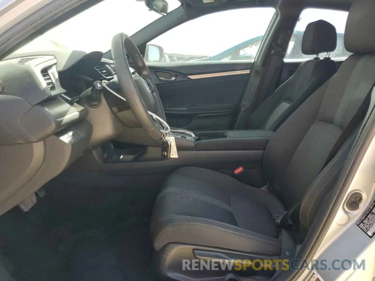 7 Photograph of a damaged car SHHFK7H66KU208196 HONDA CIVIC 2019