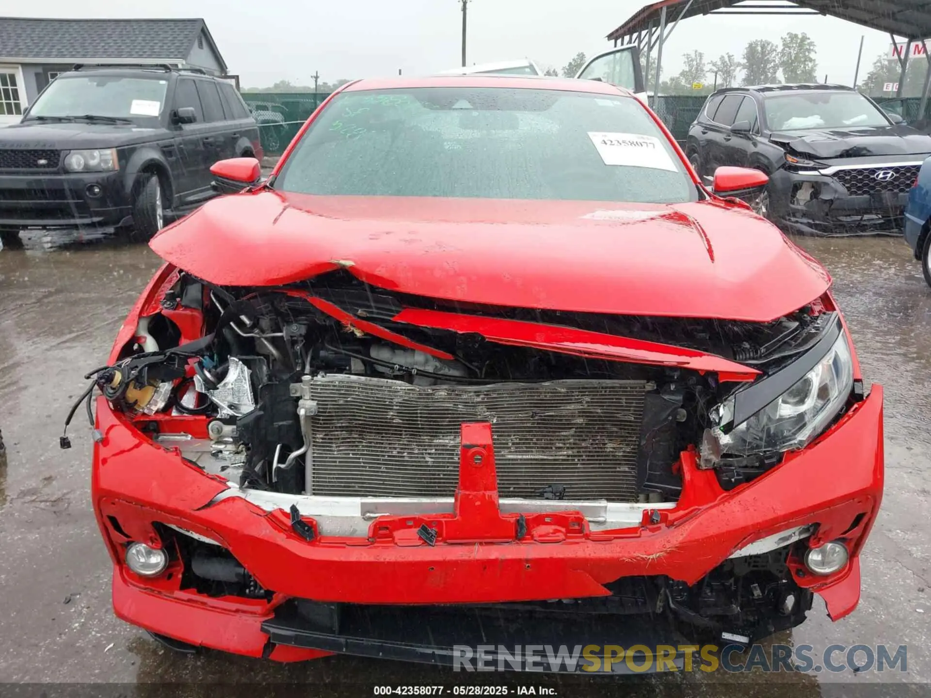 12 Photograph of a damaged car SHHFK7H66KU418572 HONDA CIVIC 2019
