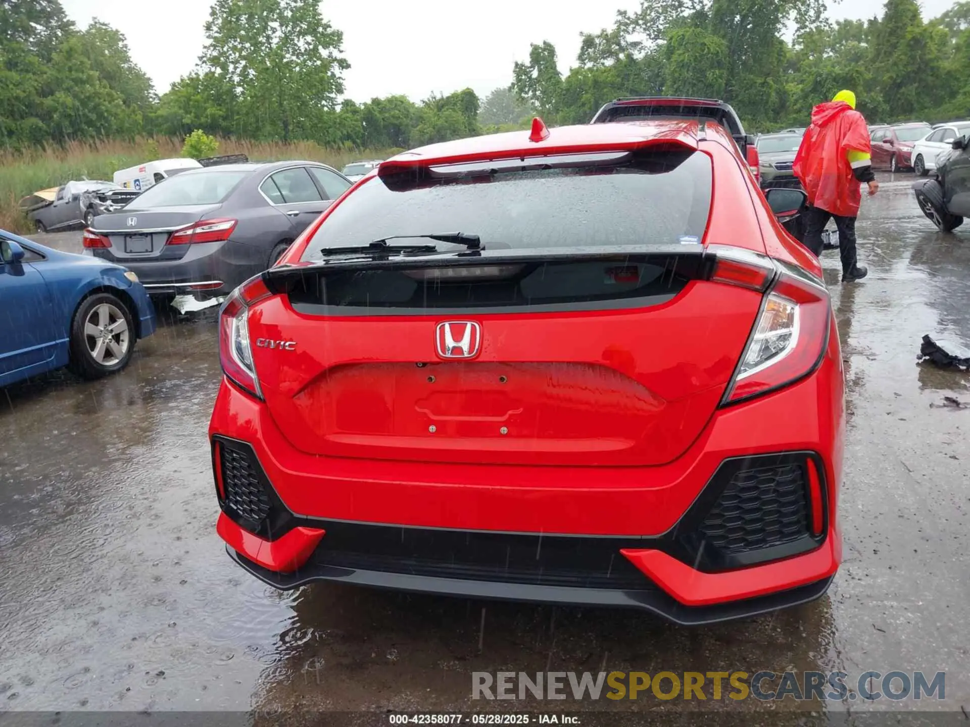 16 Photograph of a damaged car SHHFK7H66KU418572 HONDA CIVIC 2019