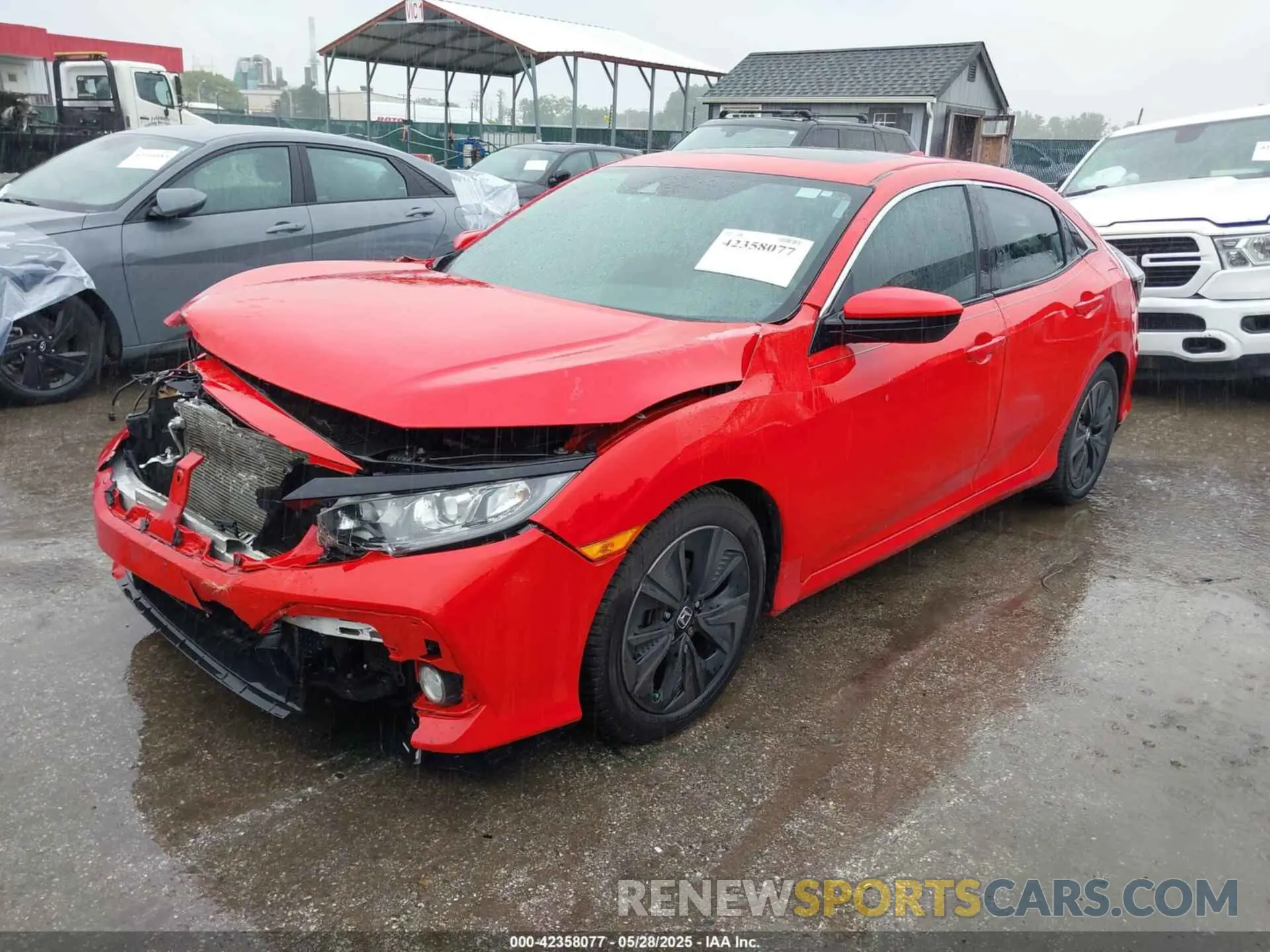 2 Photograph of a damaged car SHHFK7H66KU418572 HONDA CIVIC 2019