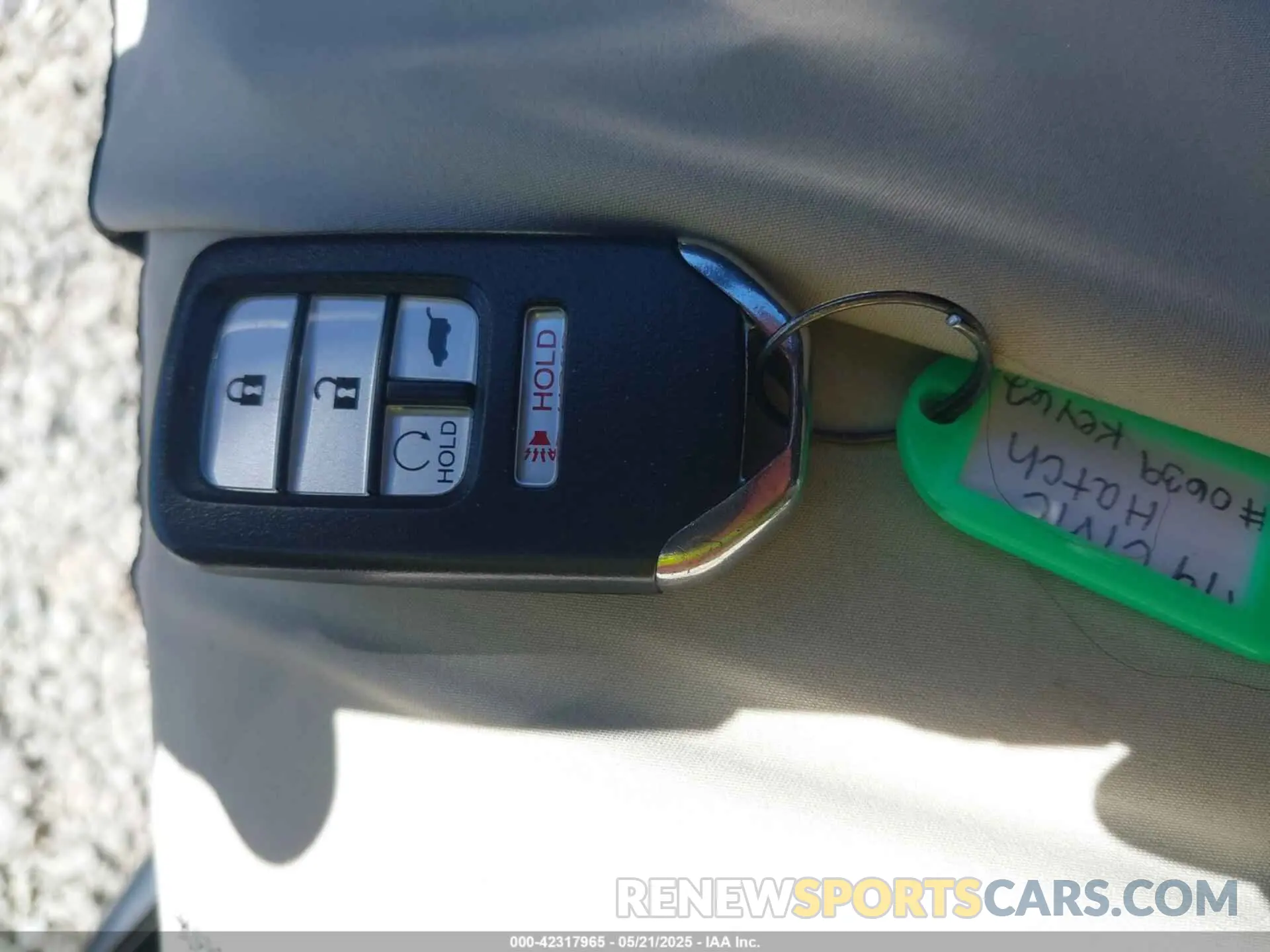 11 Photograph of a damaged car SHHFK7H67KU200639 HONDA CIVIC 2019