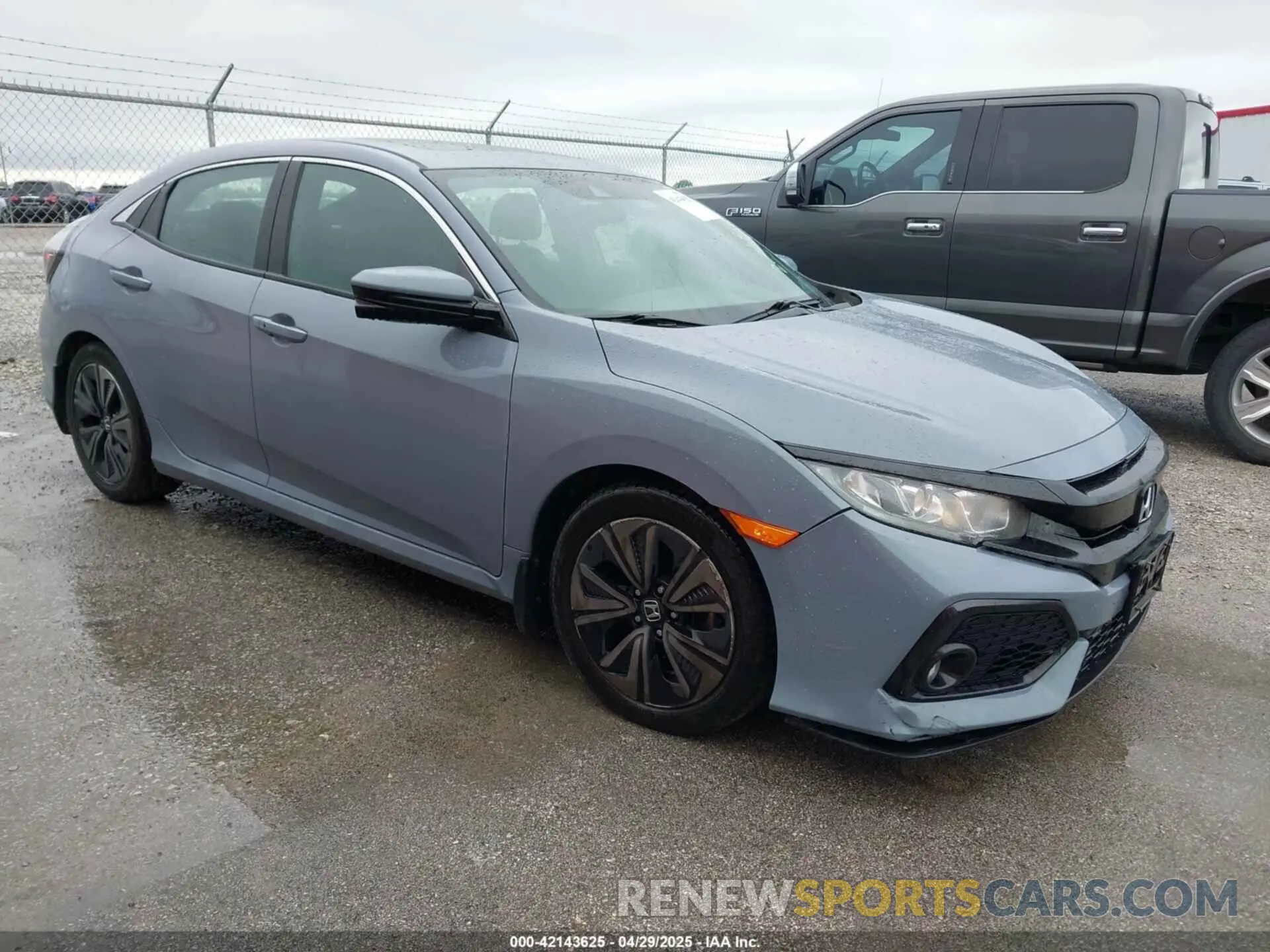 1 Photograph of a damaged car SHHFK7H67KU206800 HONDA CIVIC 2019