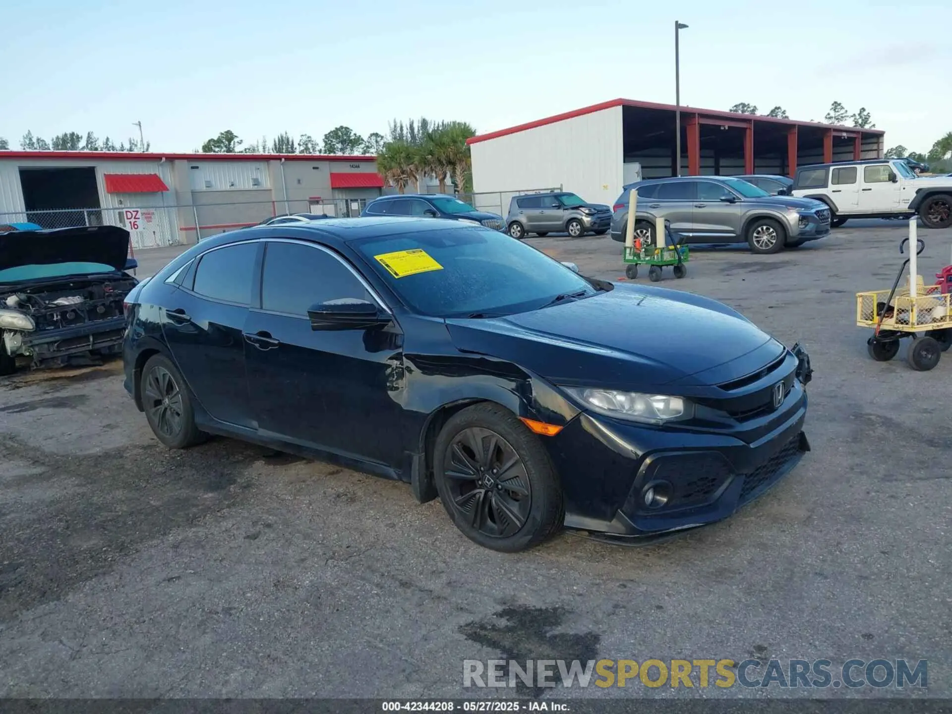 1 Photograph of a damaged car SHHFK7H67KU210765 HONDA CIVIC 2019