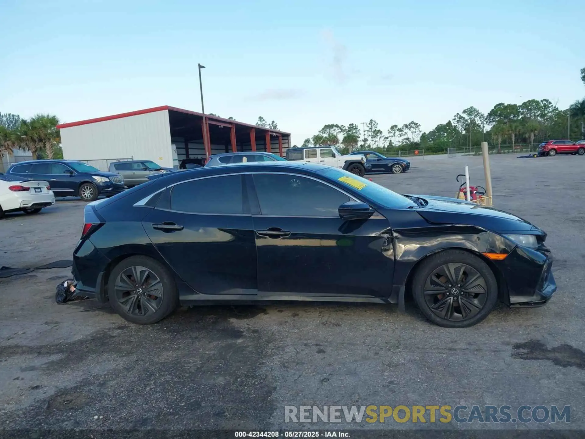 13 Photograph of a damaged car SHHFK7H67KU210765 HONDA CIVIC 2019
