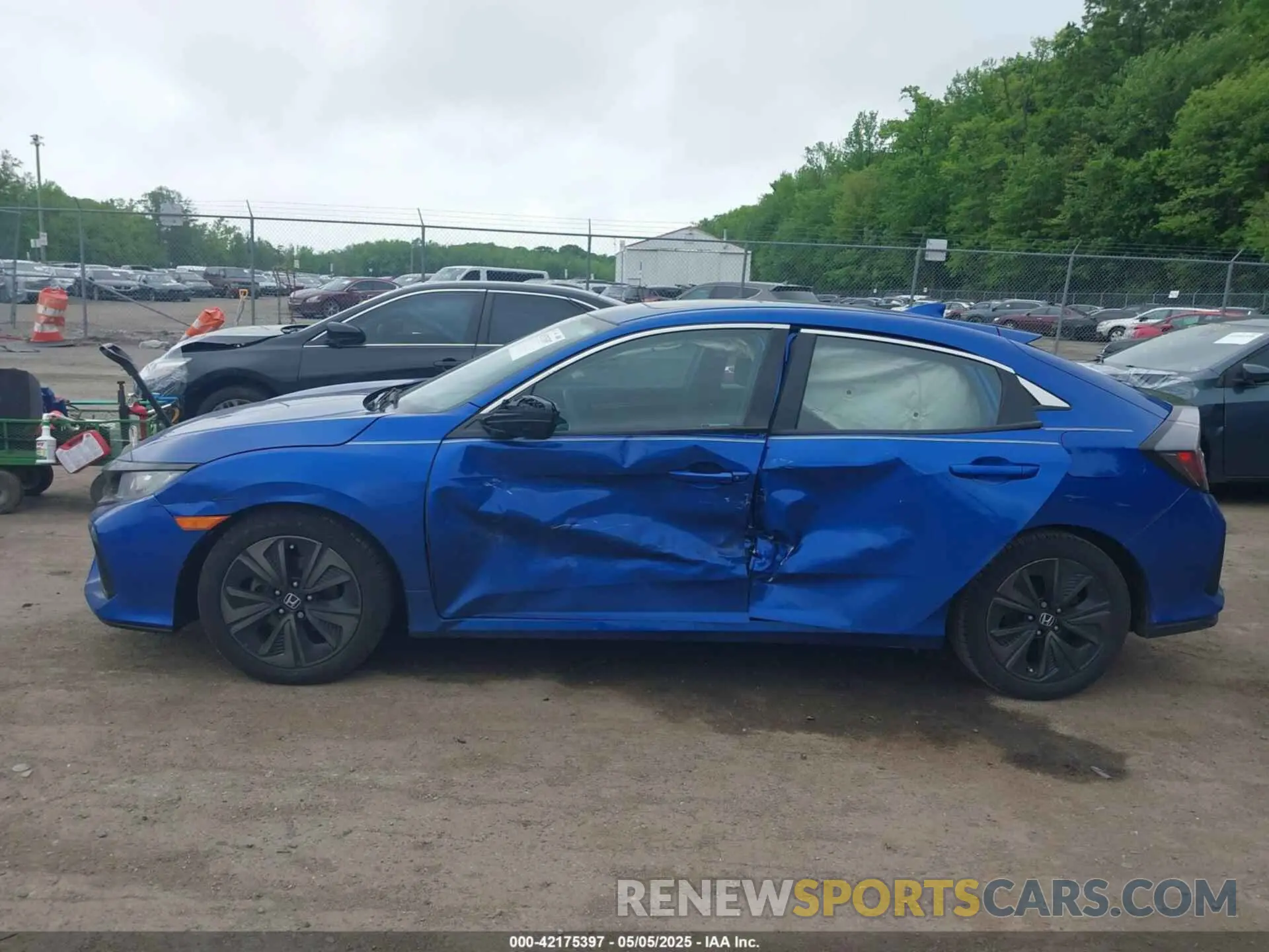 14 Photograph of a damaged car SHHFK7H67KU402820 HONDA CIVIC 2019