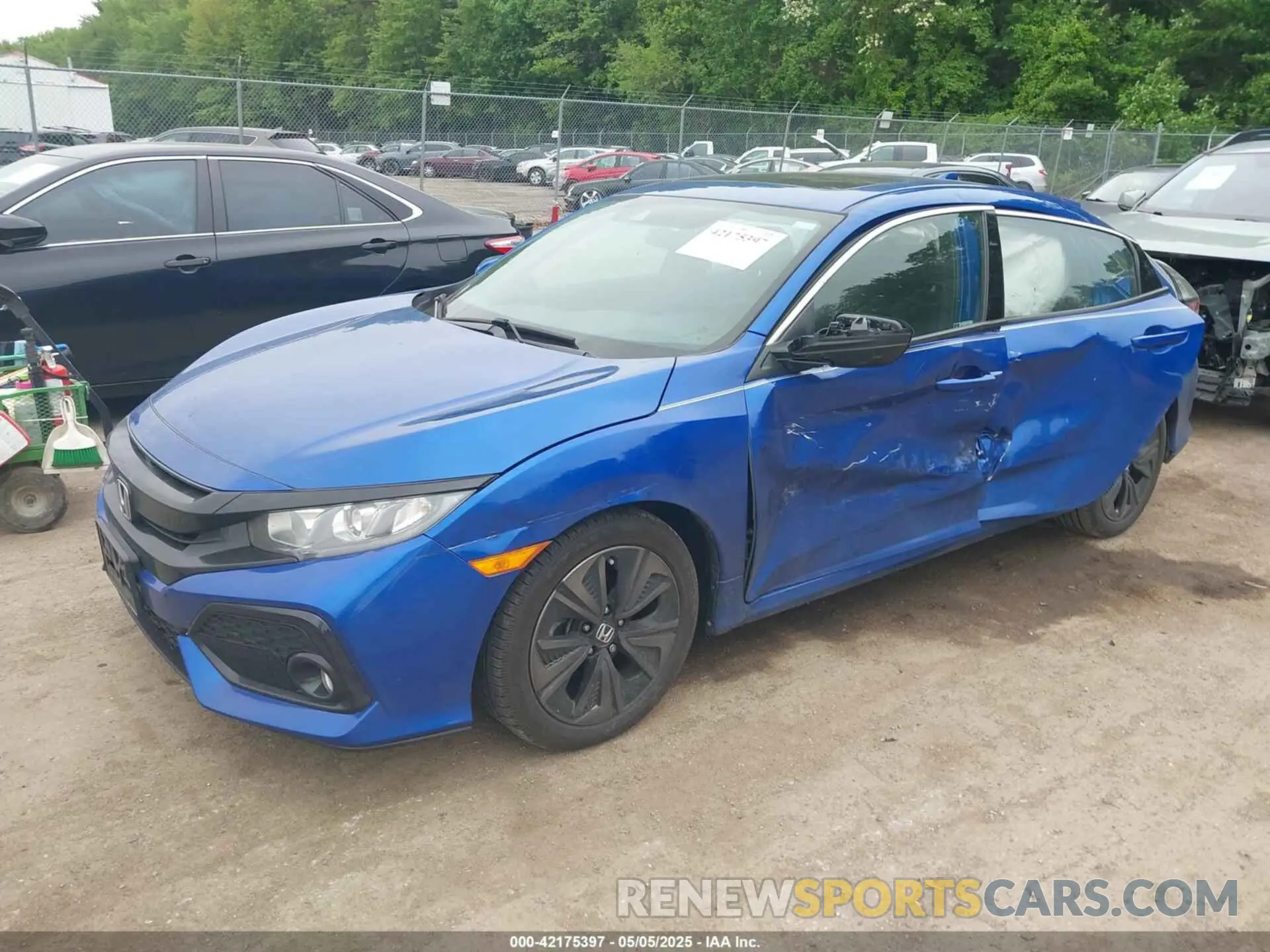 2 Photograph of a damaged car SHHFK7H67KU402820 HONDA CIVIC 2019