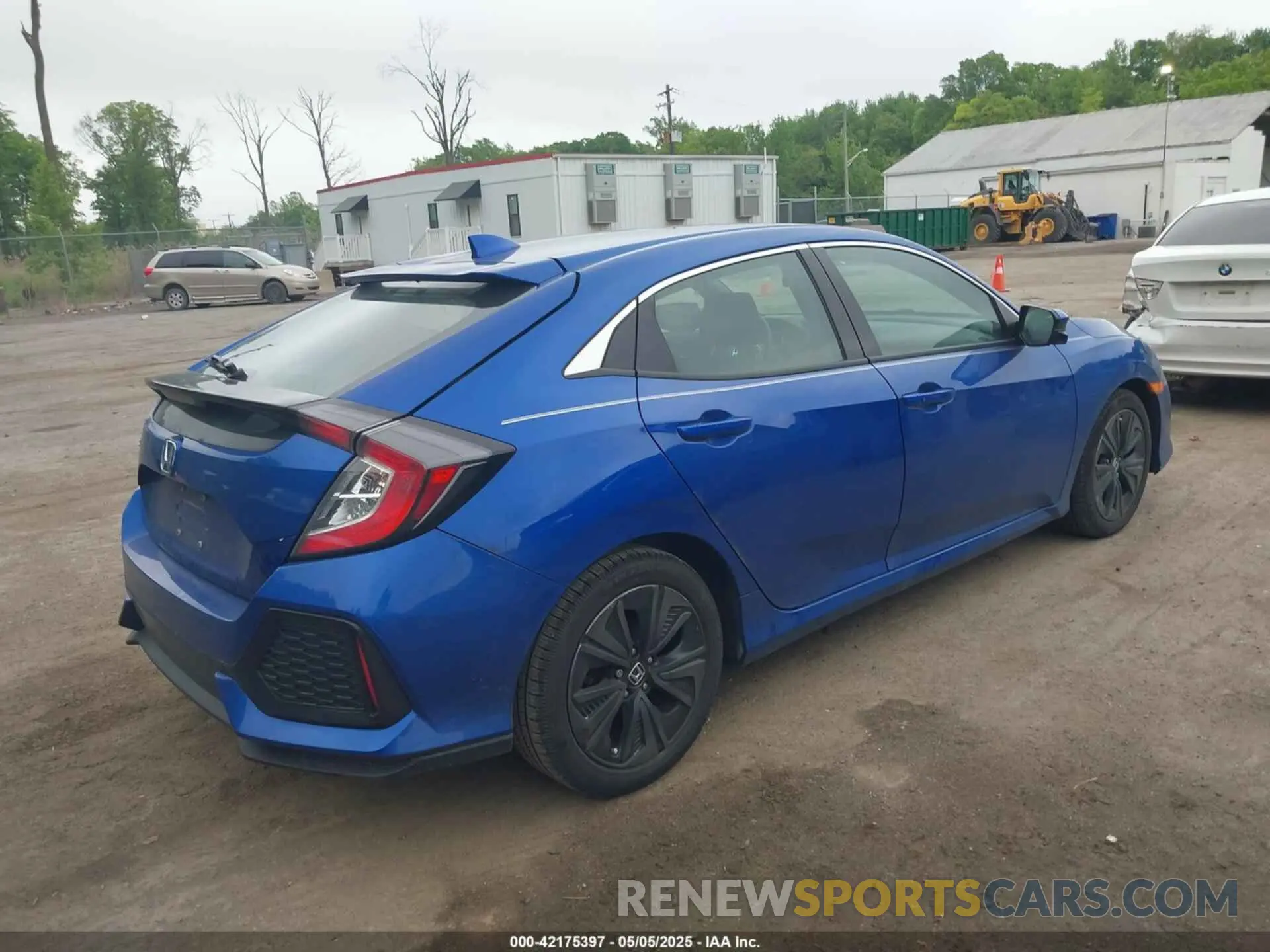 4 Photograph of a damaged car SHHFK7H67KU402820 HONDA CIVIC 2019