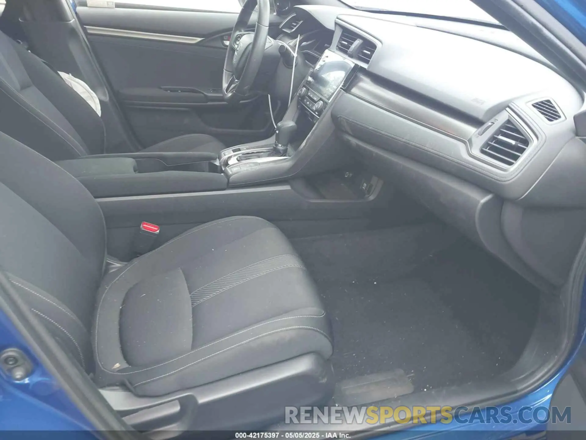 5 Photograph of a damaged car SHHFK7H67KU402820 HONDA CIVIC 2019