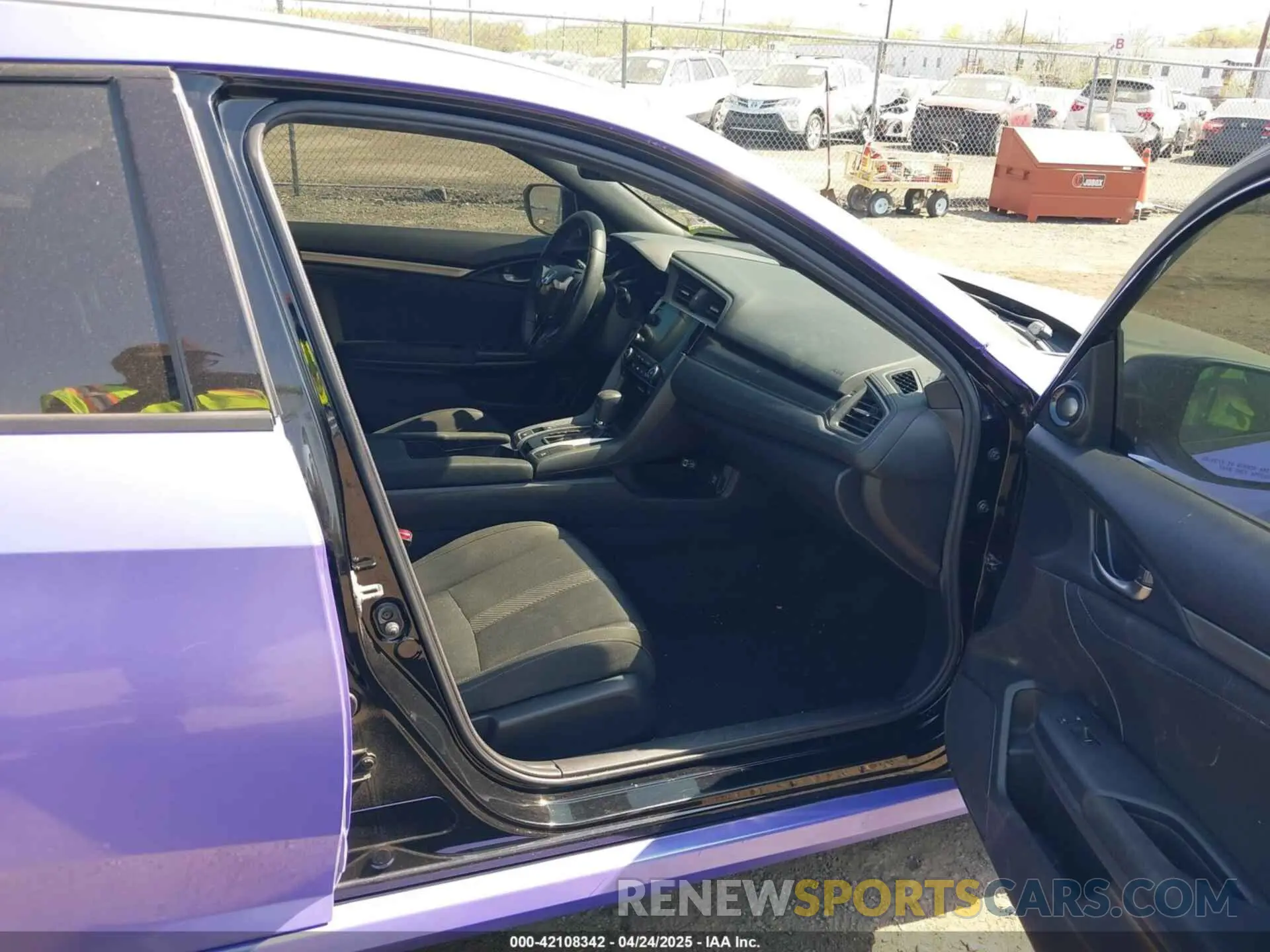 5 Photograph of a damaged car SHHFK7H67KU402977 HONDA CIVIC 2019