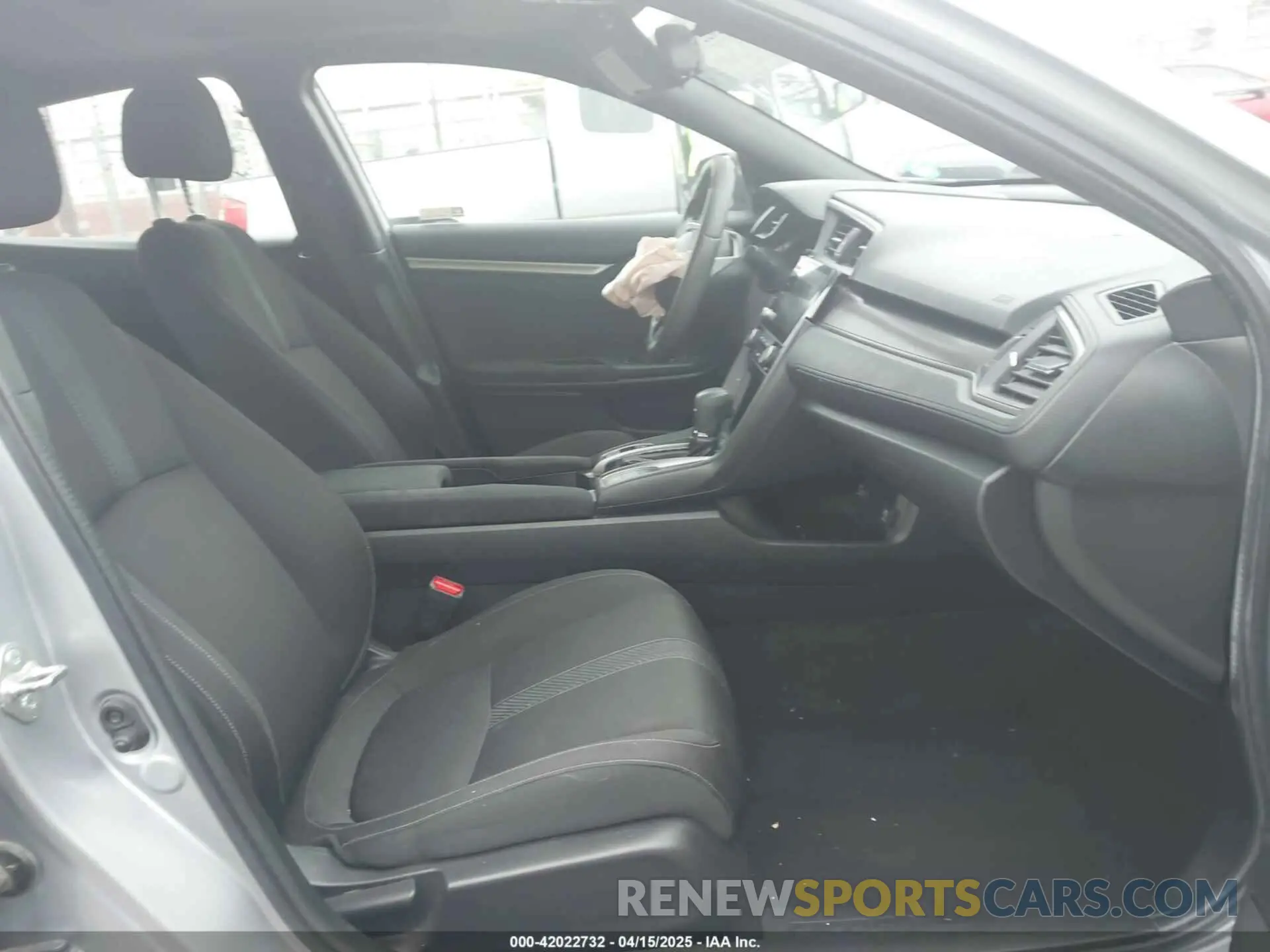 5 Photograph of a damaged car SHHFK7H67KU407354 HONDA CIVIC 2019