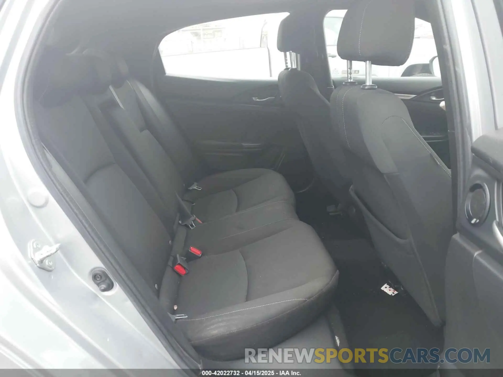 8 Photograph of a damaged car SHHFK7H67KU407354 HONDA CIVIC 2019