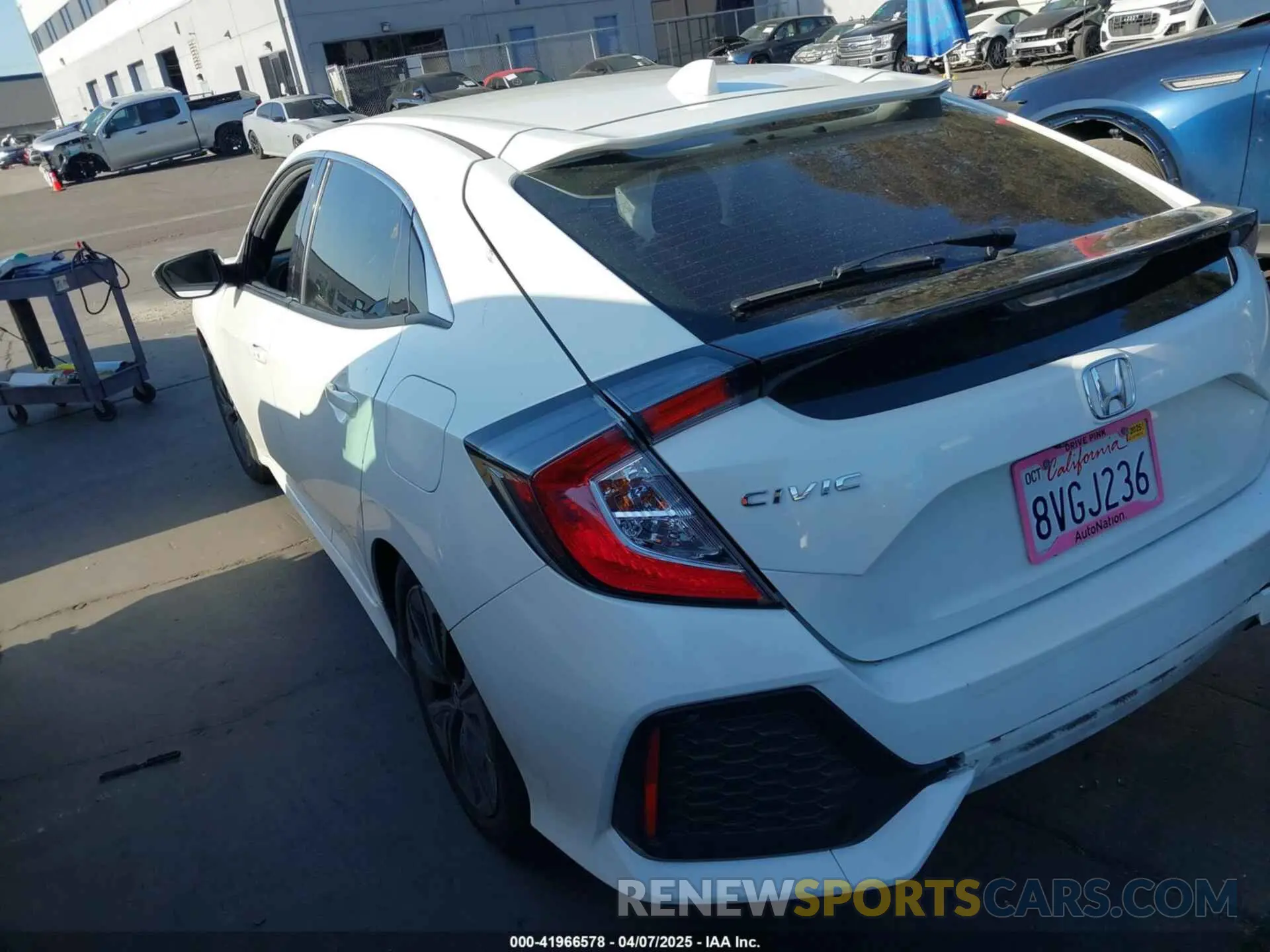 3 Photograph of a damaged car SHHFK7H67KU419052 HONDA CIVIC 2019