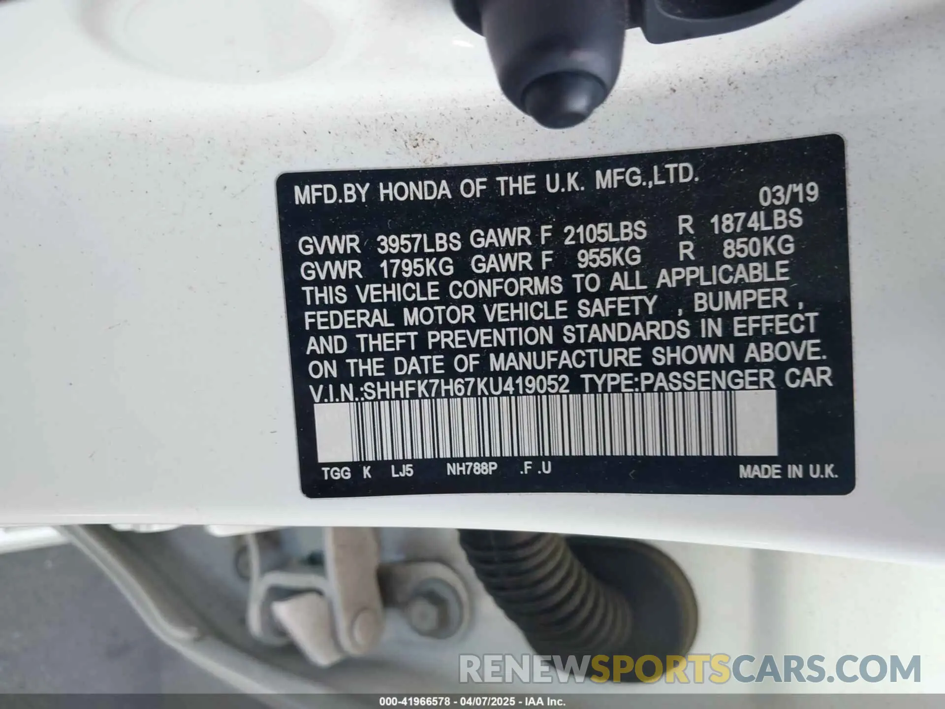 9 Photograph of a damaged car SHHFK7H67KU419052 HONDA CIVIC 2019