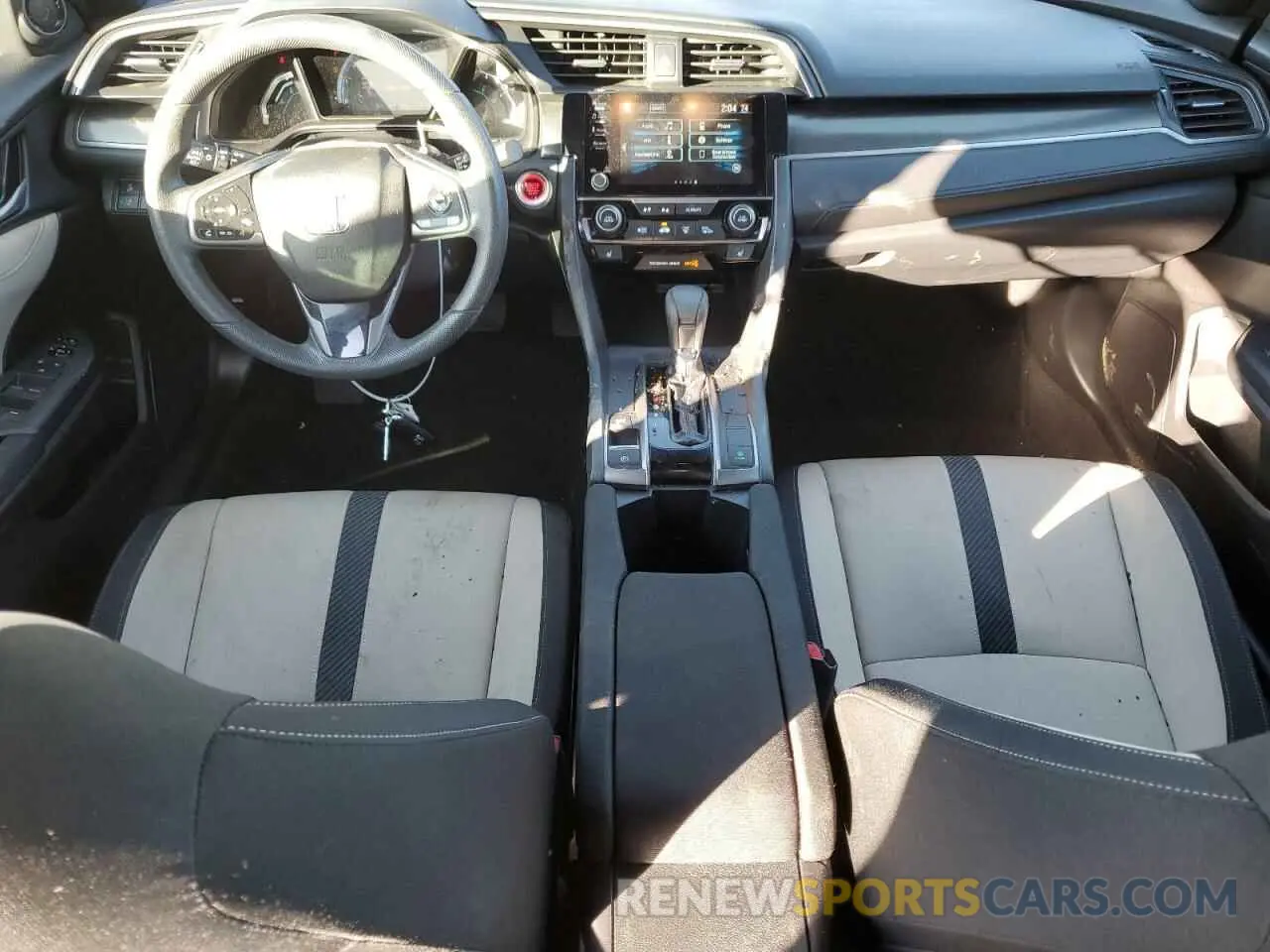 8 Photograph of a damaged car SHHFK7H68KU204490 HONDA CIVIC 2019