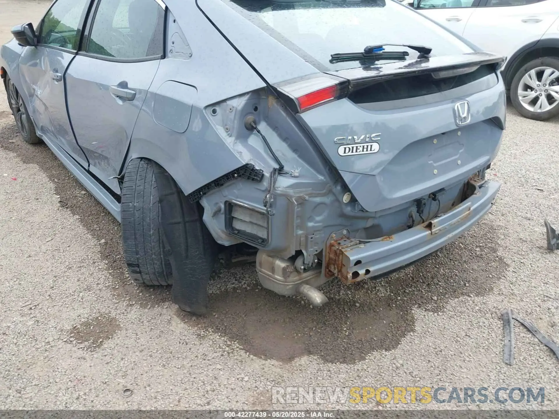 19 Photograph of a damaged car SHHFK7H68KU209964 HONDA CIVIC 2019