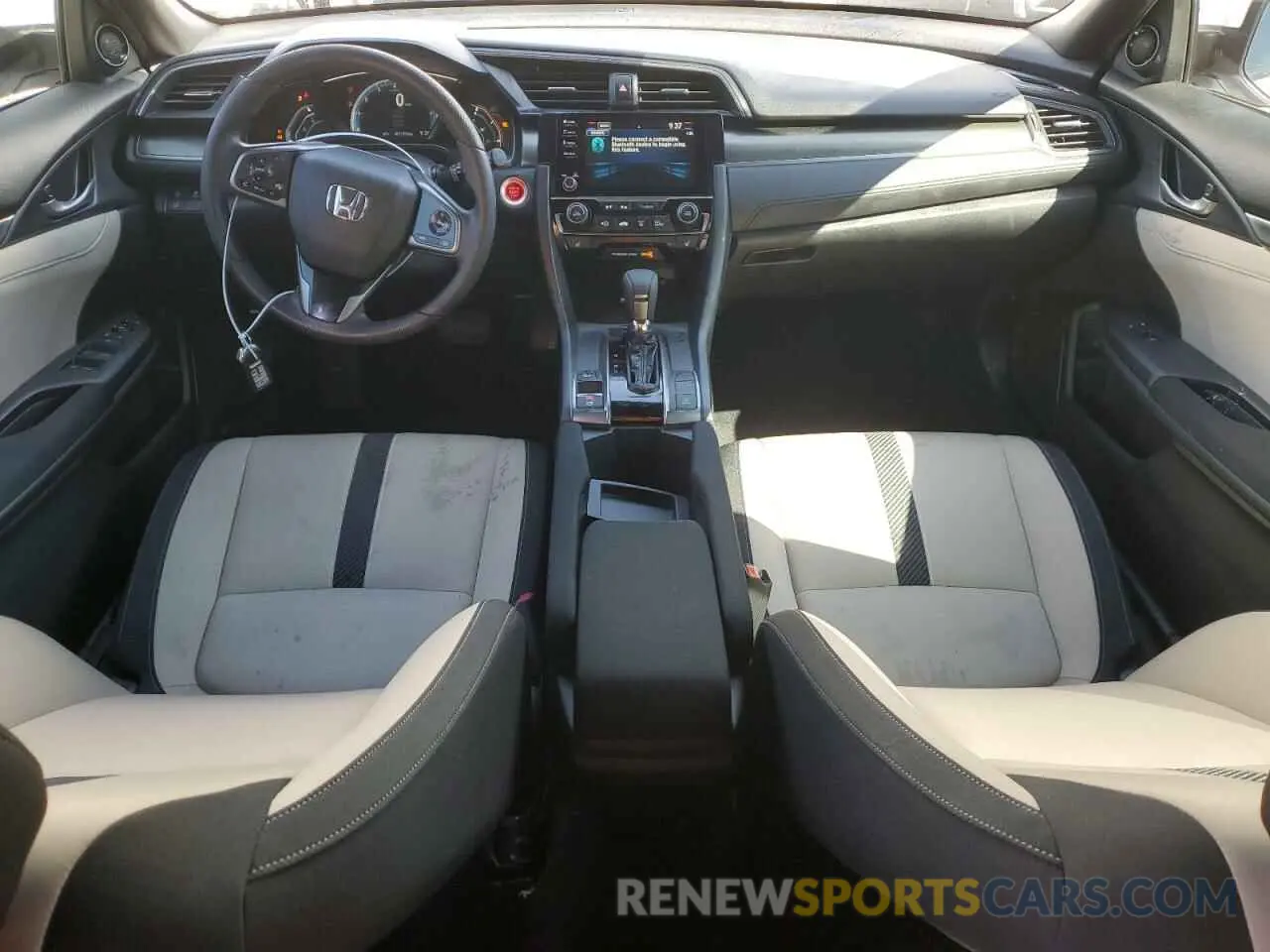 8 Photograph of a damaged car SHHFK7H68KU212444 HONDA CIVIC 2019