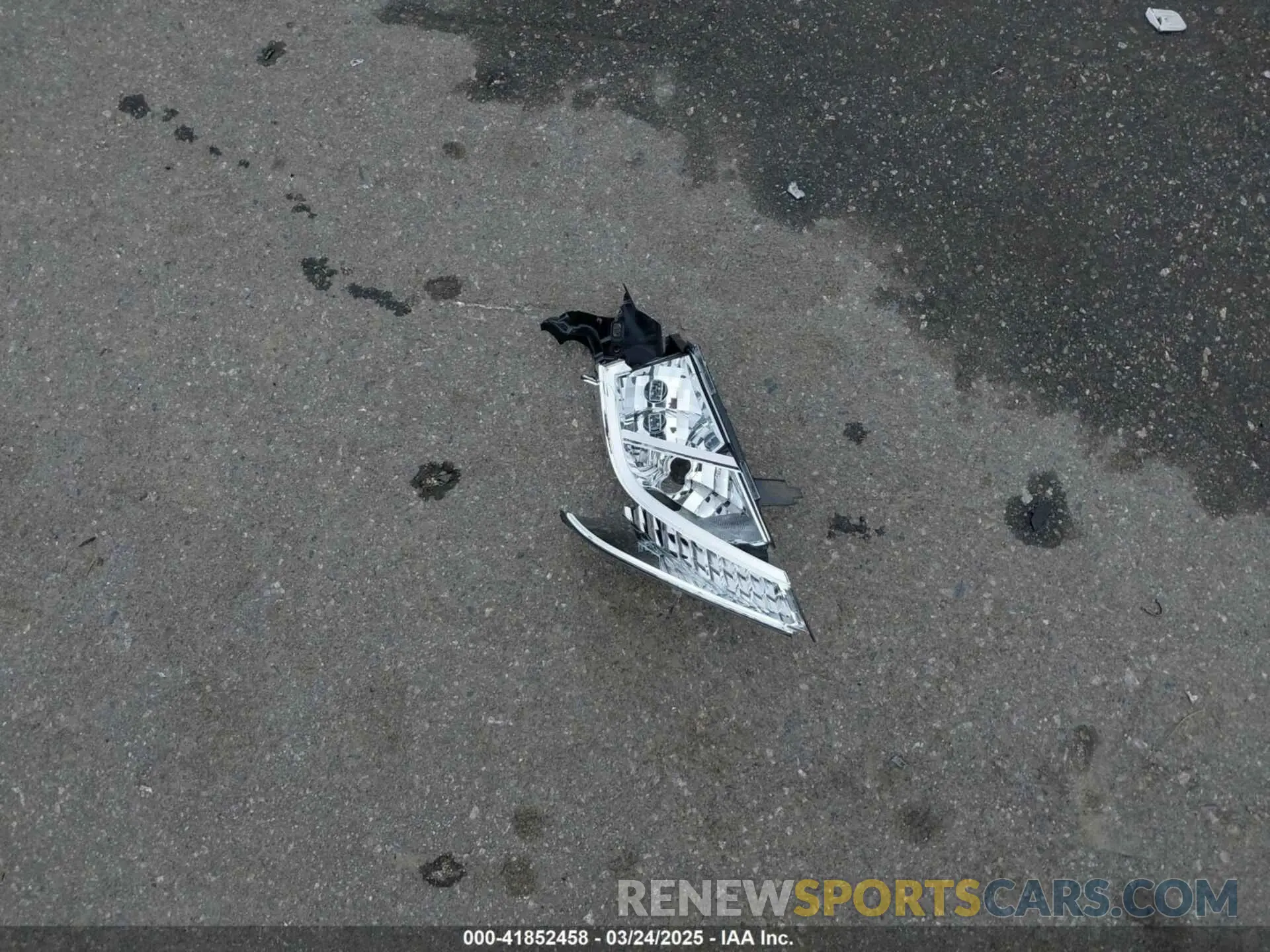 12 Photograph of a damaged car SHHFK7H69KU220049 HONDA CIVIC 2019