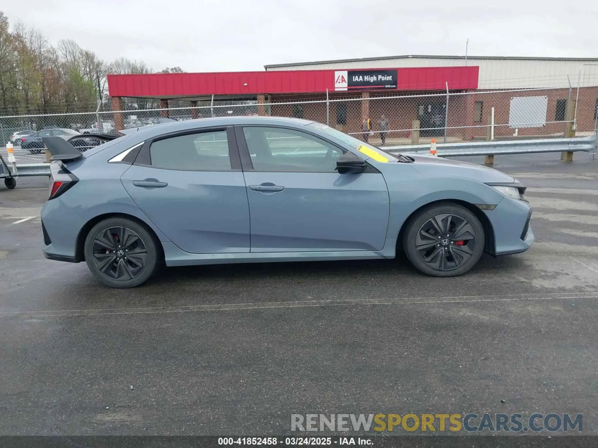 14 Photograph of a damaged car SHHFK7H69KU220049 HONDA CIVIC 2019