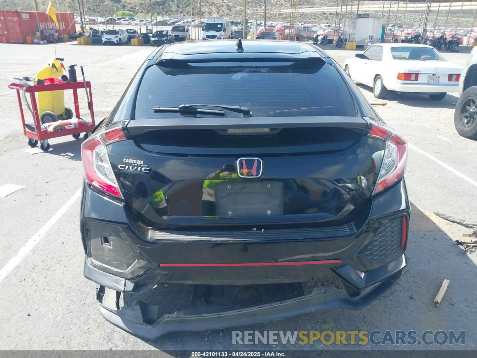 16 Photograph of a damaged car SHHFK7H69KU418078 HONDA CIVIC 2019