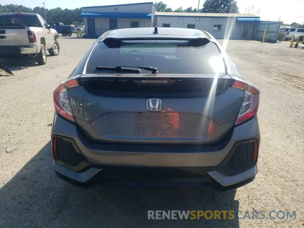 6 Photograph of a damaged car SHHFK7H6XKU210145 HONDA CIVIC 2019