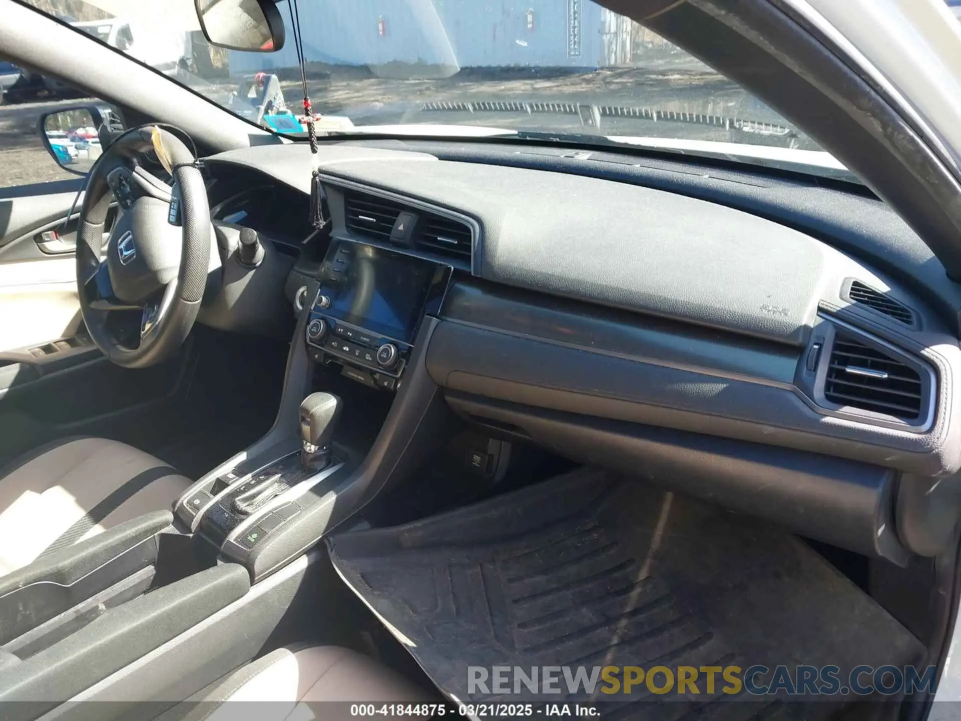 5 Photograph of a damaged car SHHFK7H6XKU406053 HONDA CIVIC 2019