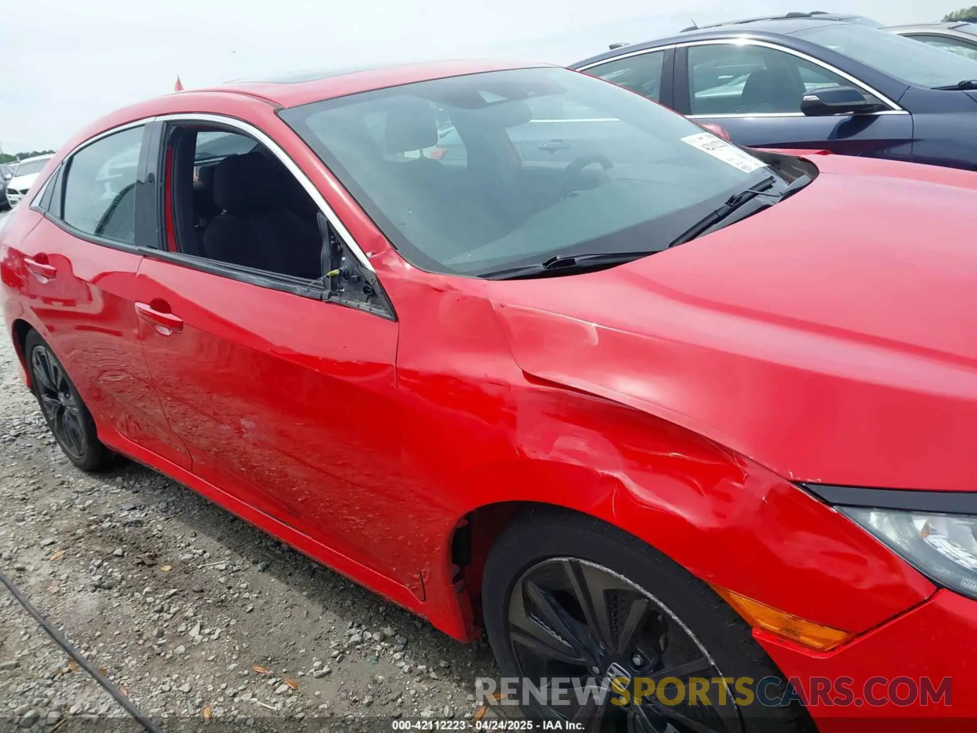 17 Photograph of a damaged car SHHFK7H6XKU411169 HONDA CIVIC 2019