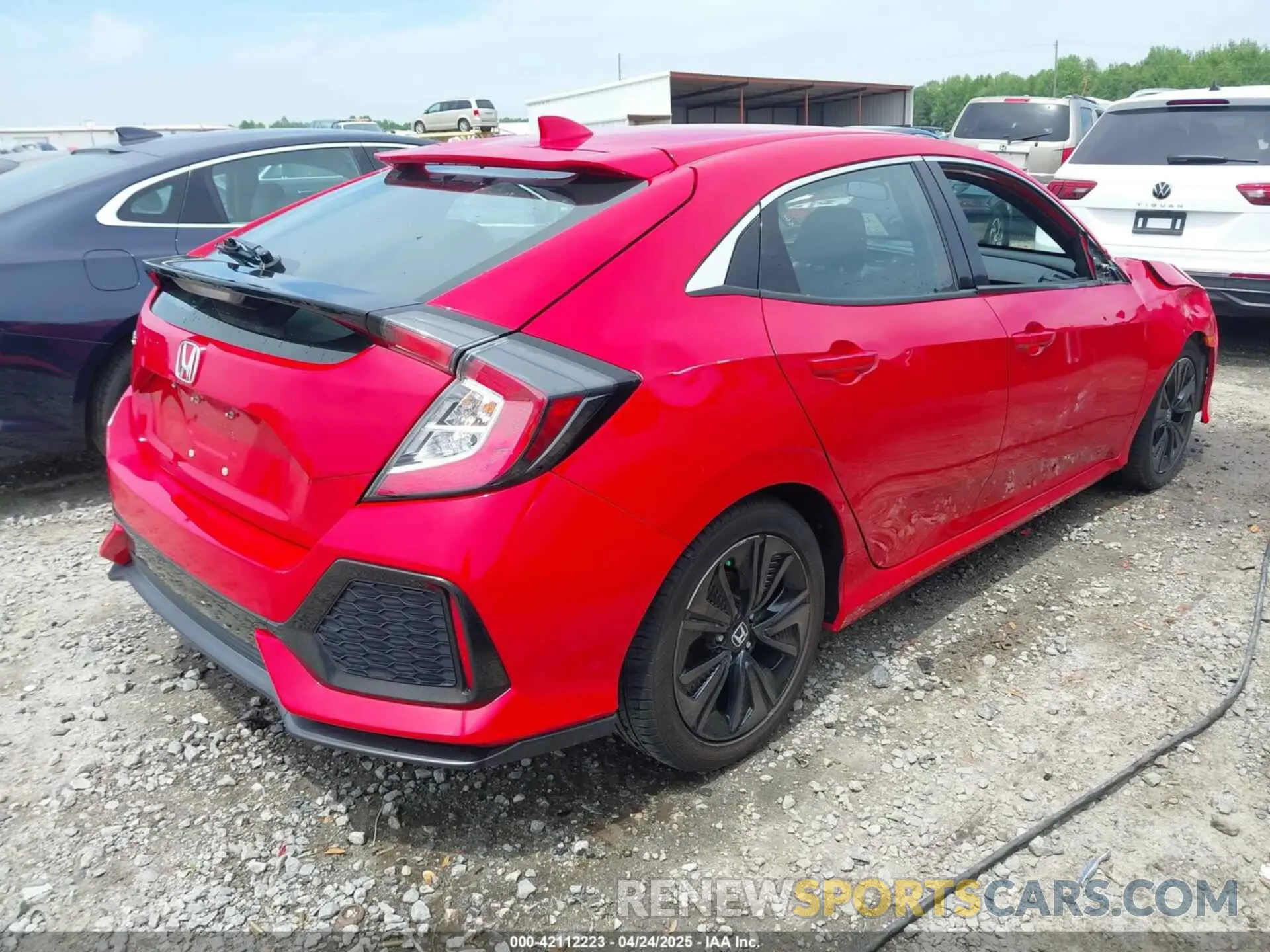 4 Photograph of a damaged car SHHFK7H6XKU411169 HONDA CIVIC 2019
