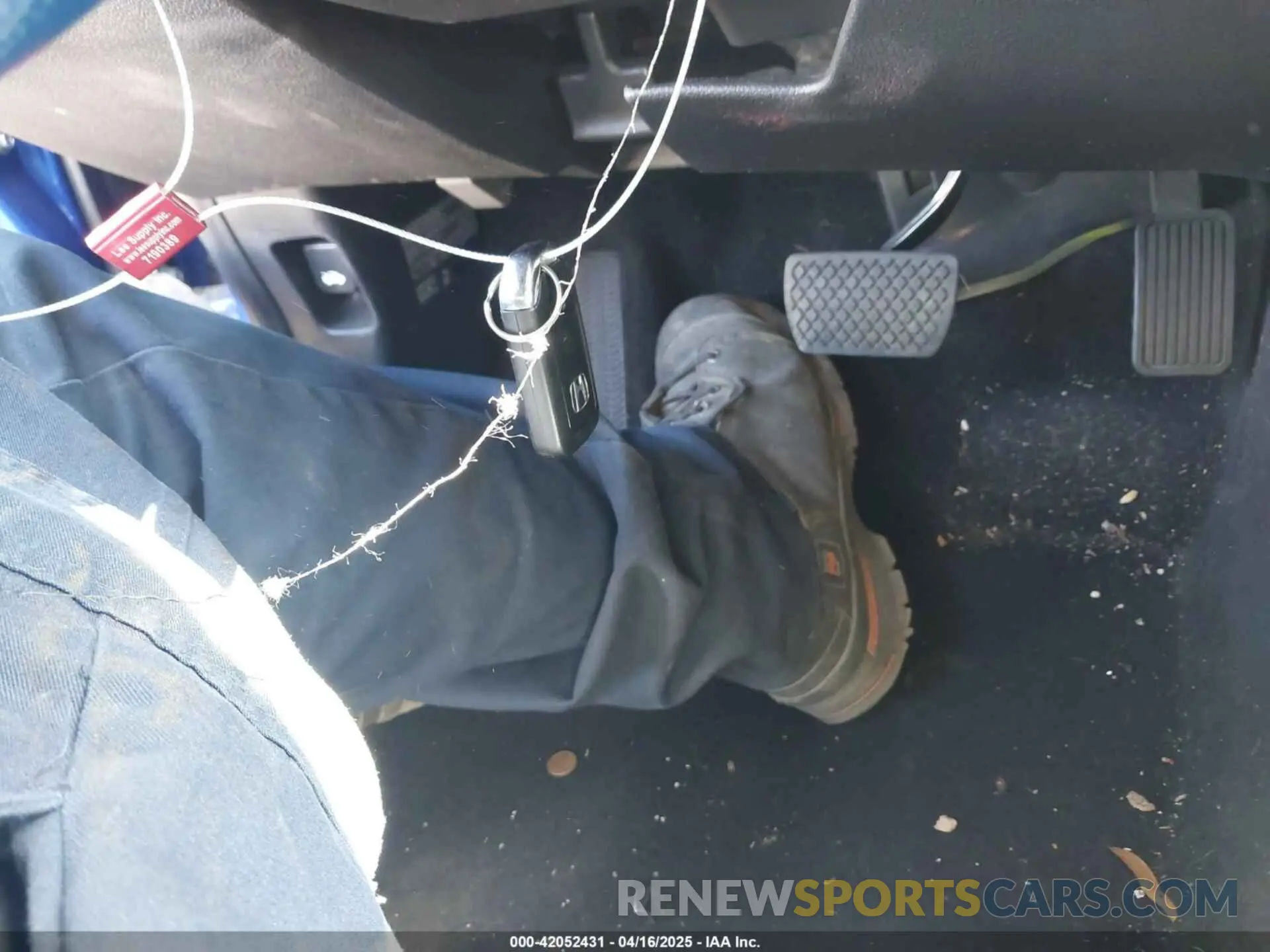 11 Photograph of a damaged car SHHFK7H82KU224705 HONDA CIVIC 2019