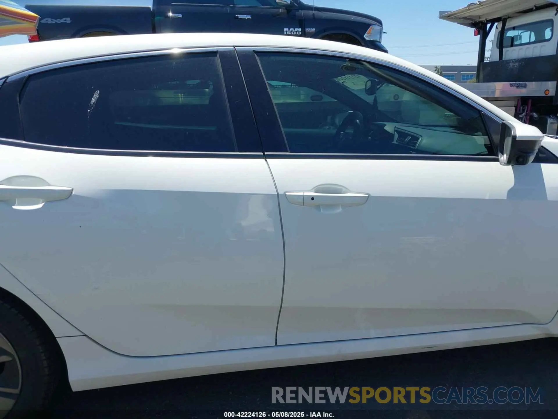 13 Photograph of a damaged car SHHFK7H85KU405751 HONDA CIVIC 2019