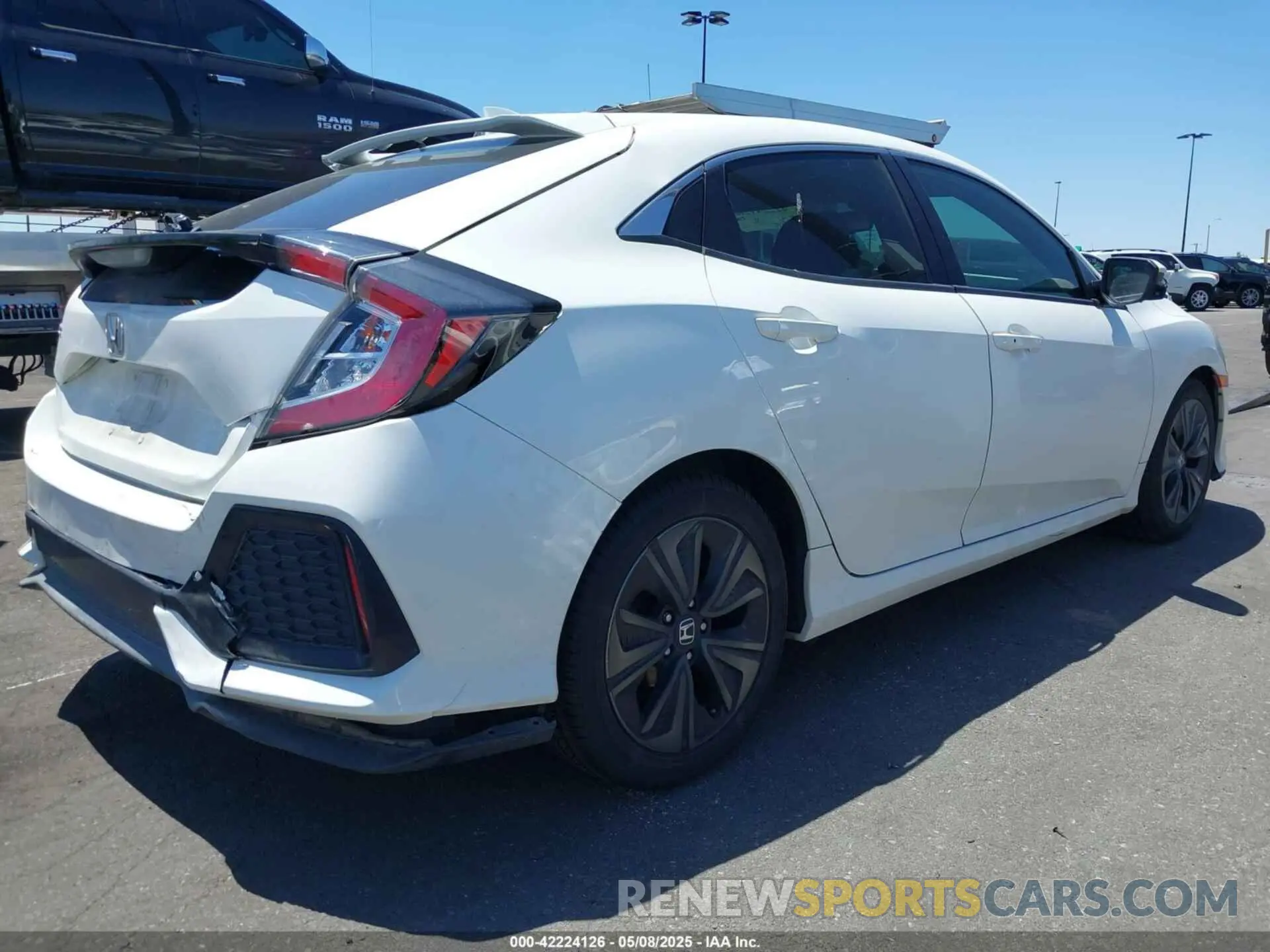4 Photograph of a damaged car SHHFK7H85KU405751 HONDA CIVIC 2019