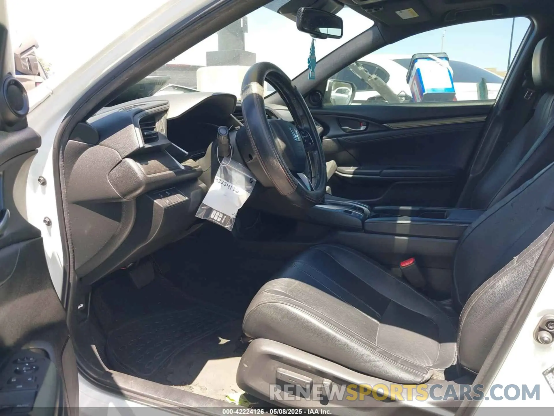 5 Photograph of a damaged car SHHFK7H85KU405751 HONDA CIVIC 2019