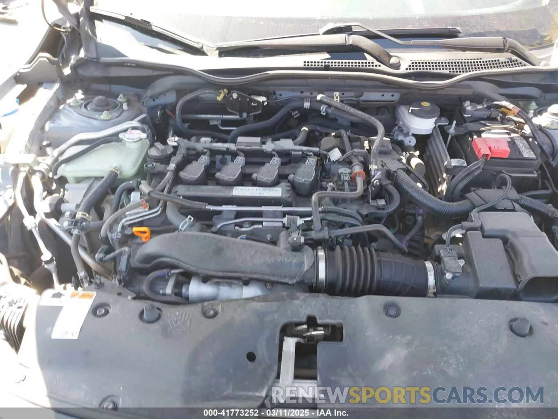 10 Photograph of a damaged car SHHFK7H88KU411608 HONDA CIVIC 2019