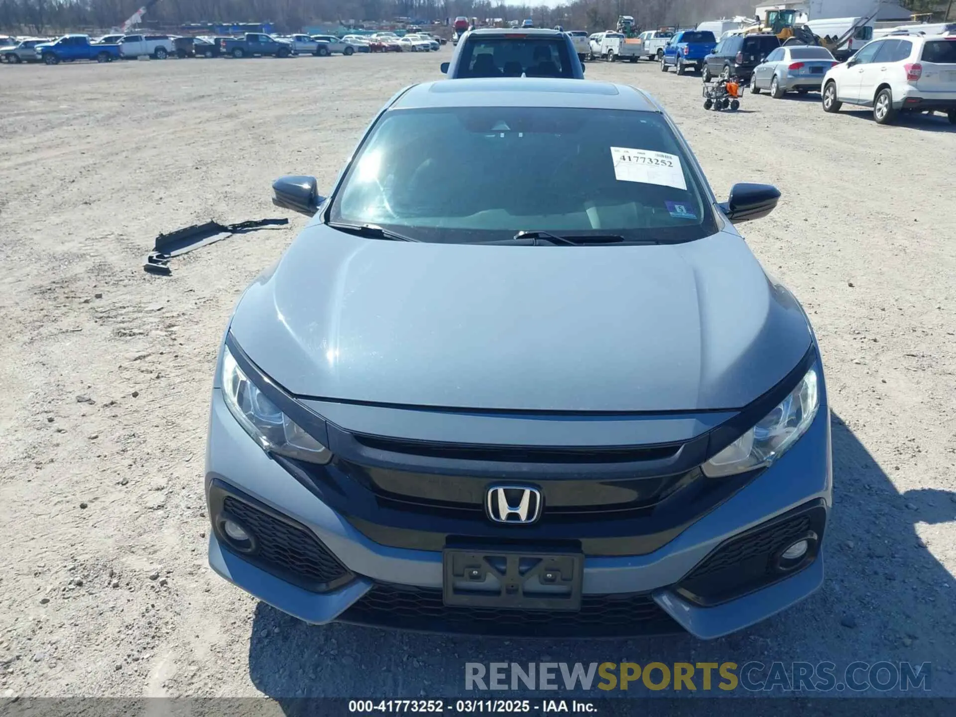 12 Photograph of a damaged car SHHFK7H88KU411608 HONDA CIVIC 2019