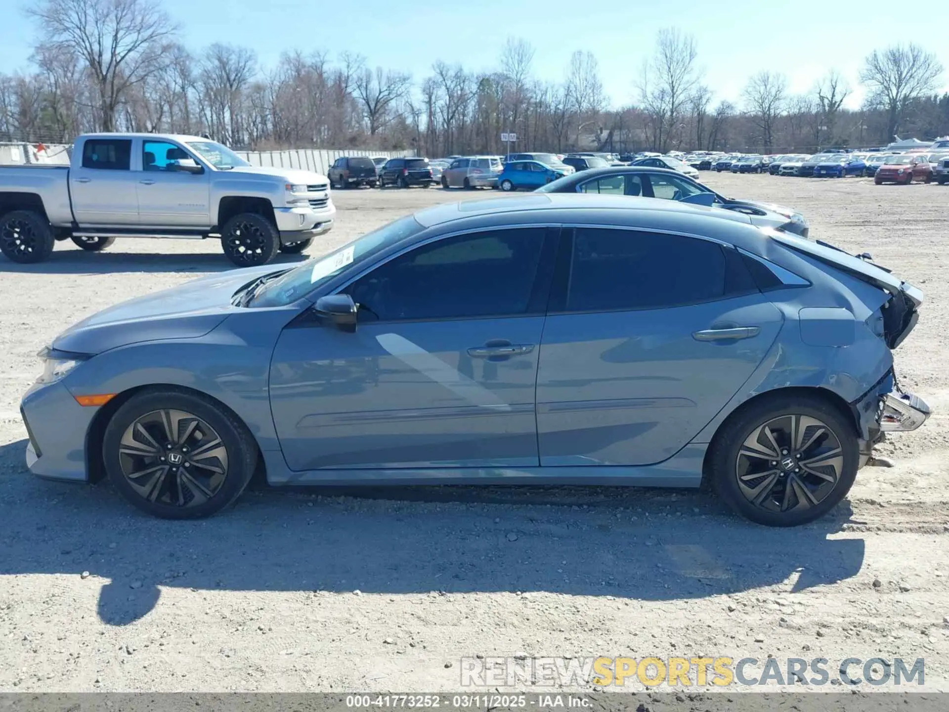 14 Photograph of a damaged car SHHFK7H88KU411608 HONDA CIVIC 2019