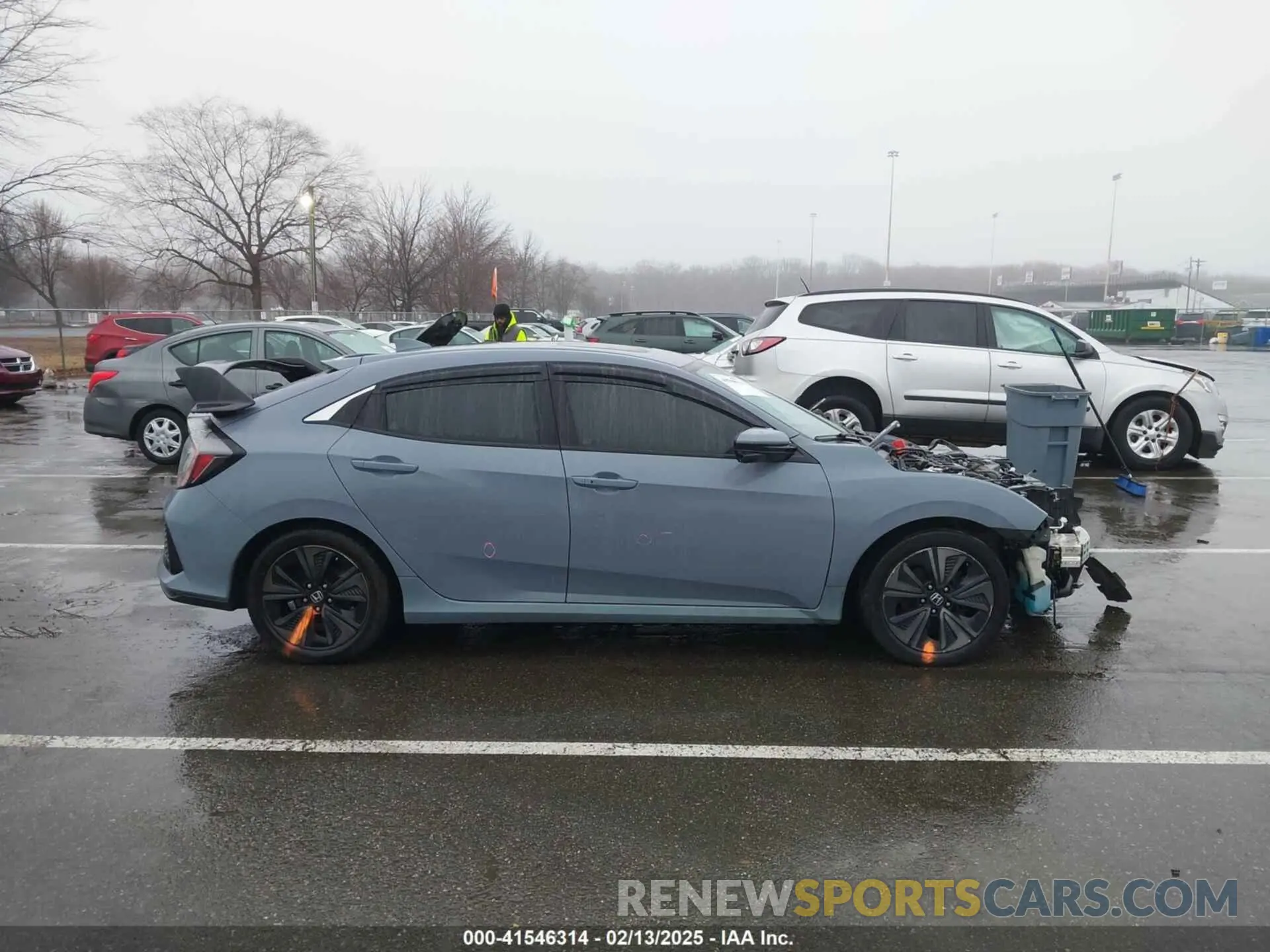 13 Photograph of a damaged car SHHFK7H89KU422603 HONDA CIVIC 2019