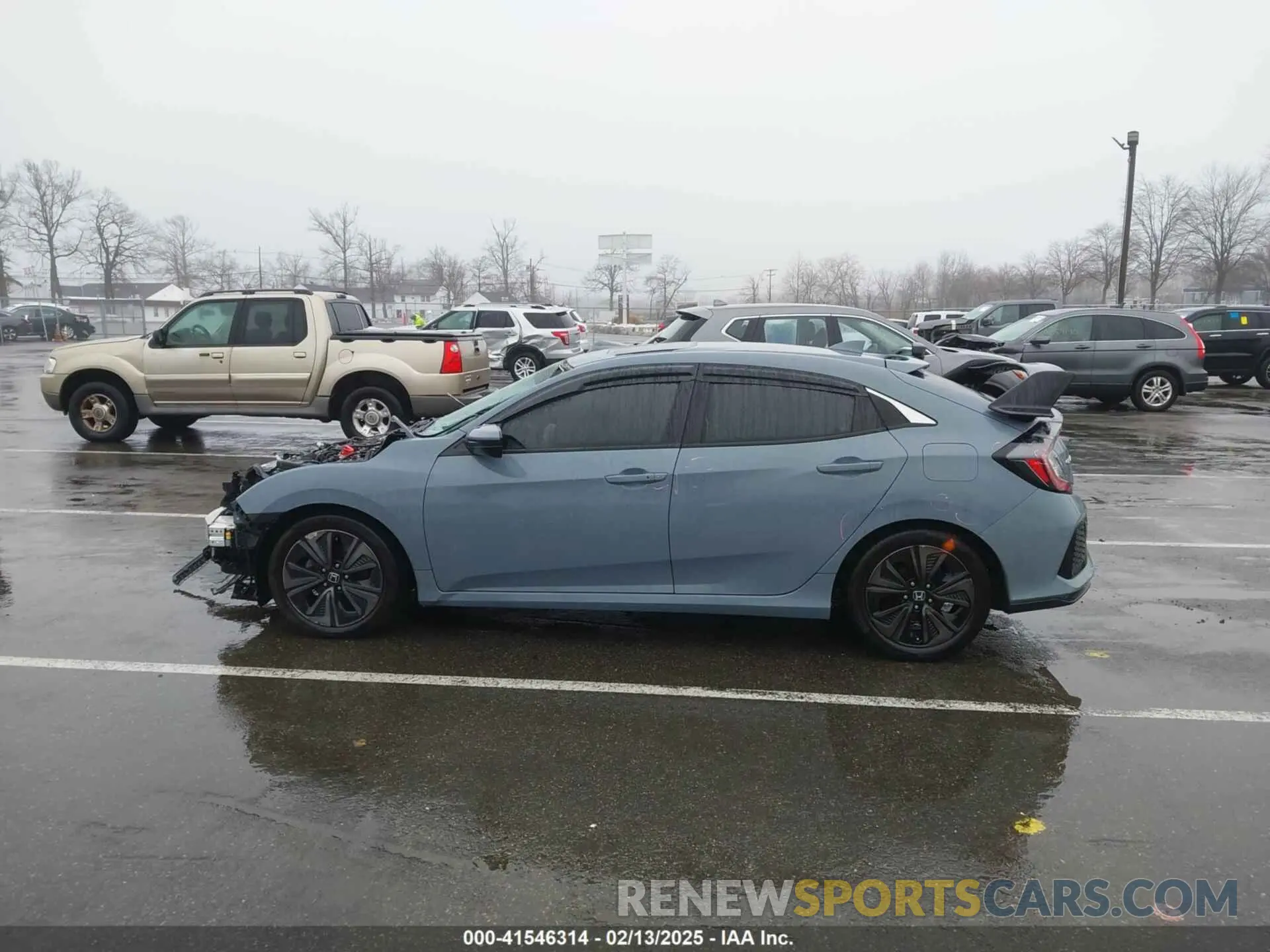 14 Photograph of a damaged car SHHFK7H89KU422603 HONDA CIVIC 2019