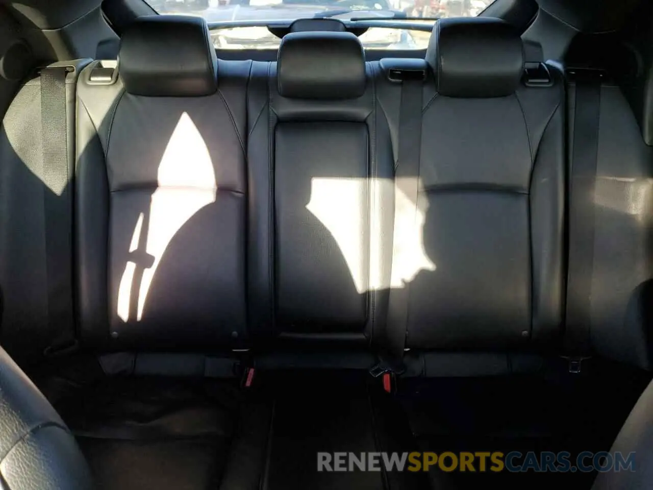 10 Photograph of a damaged car SHHFK7H90KU212741 HONDA CIVIC 2019