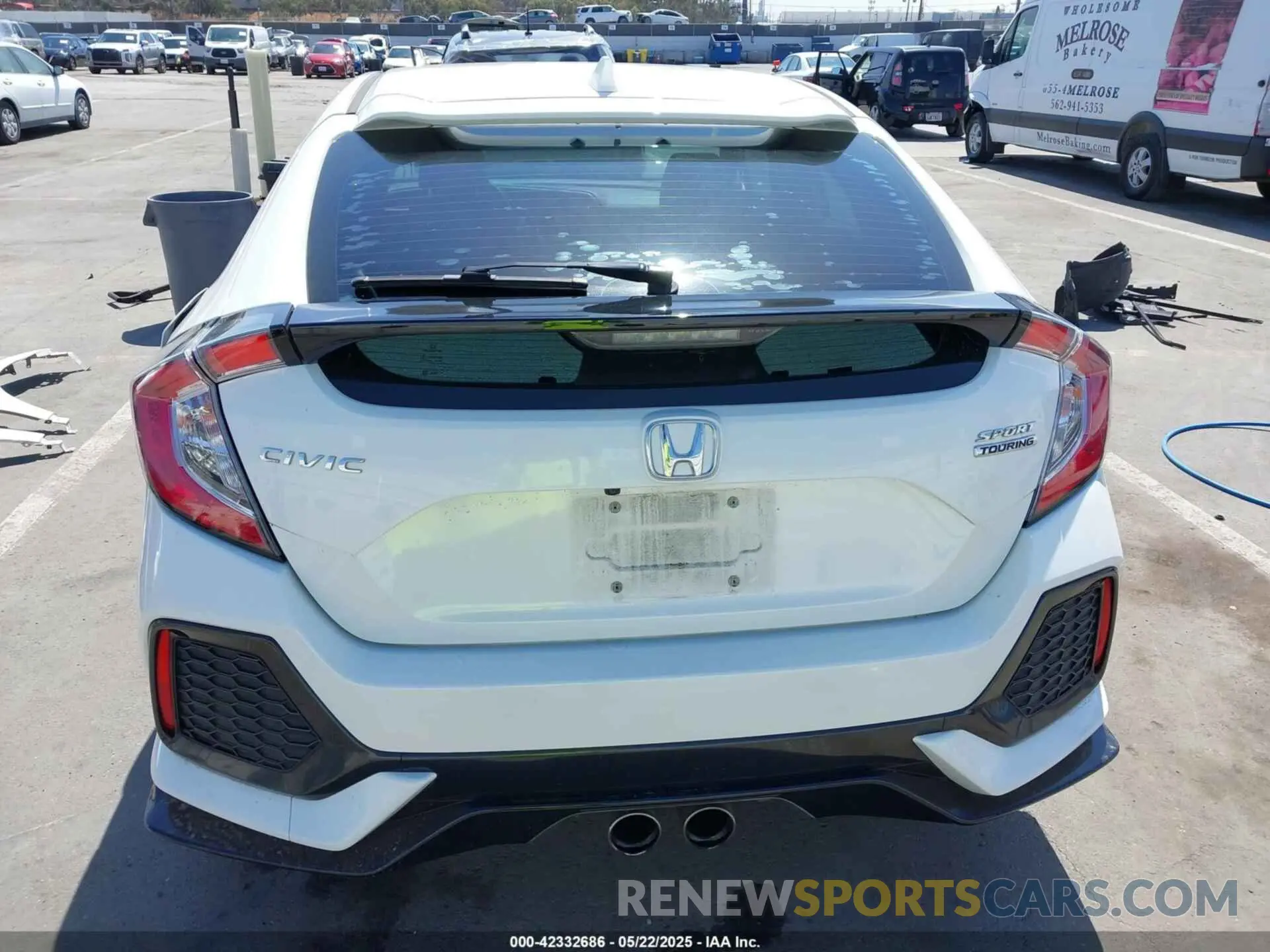 17 Photograph of a damaged car SHHFK7H93KU404445 HONDA CIVIC 2019
