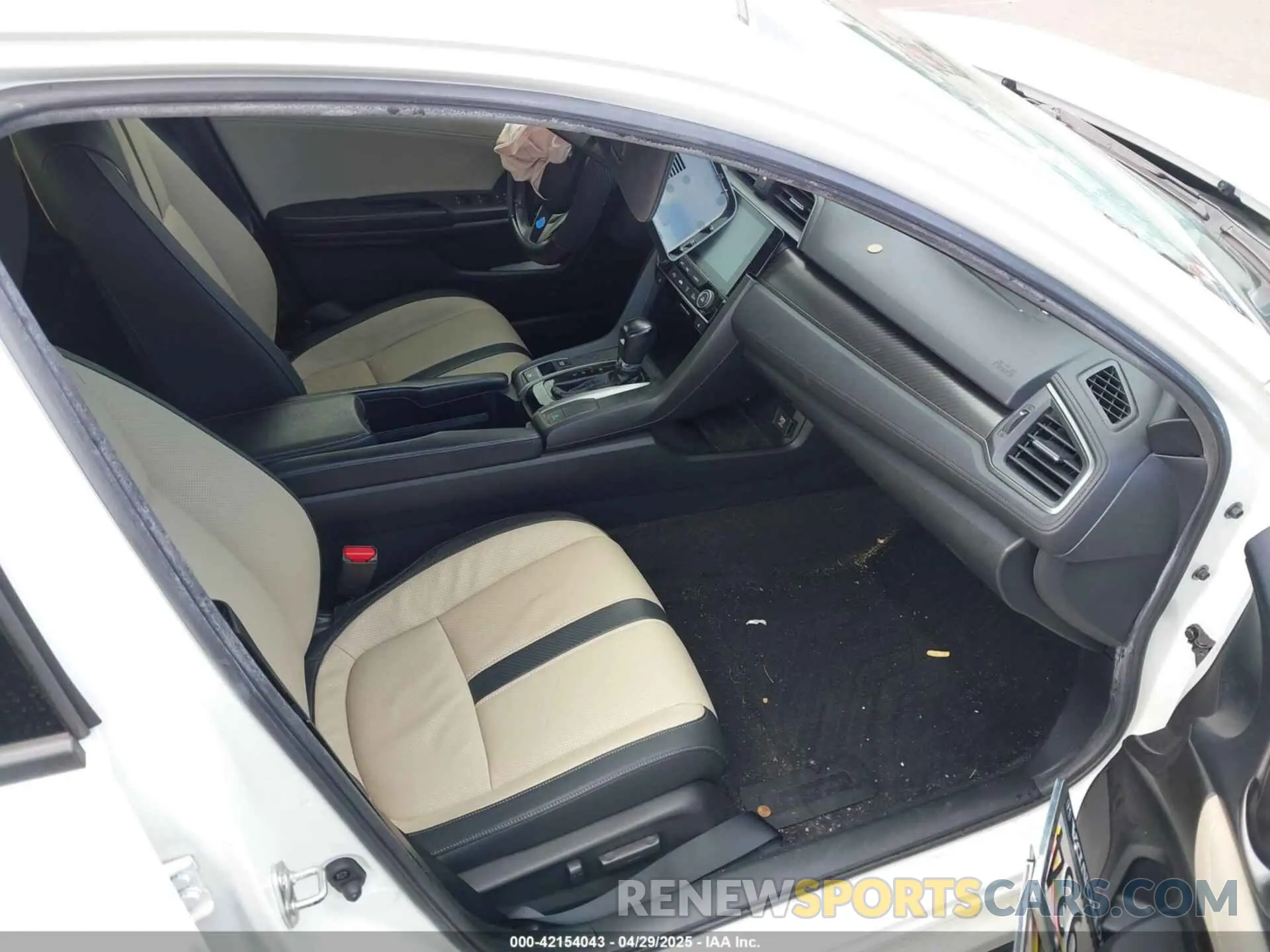 5 Photograph of a damaged car SHHFK7H94KU415678 HONDA CIVIC 2019