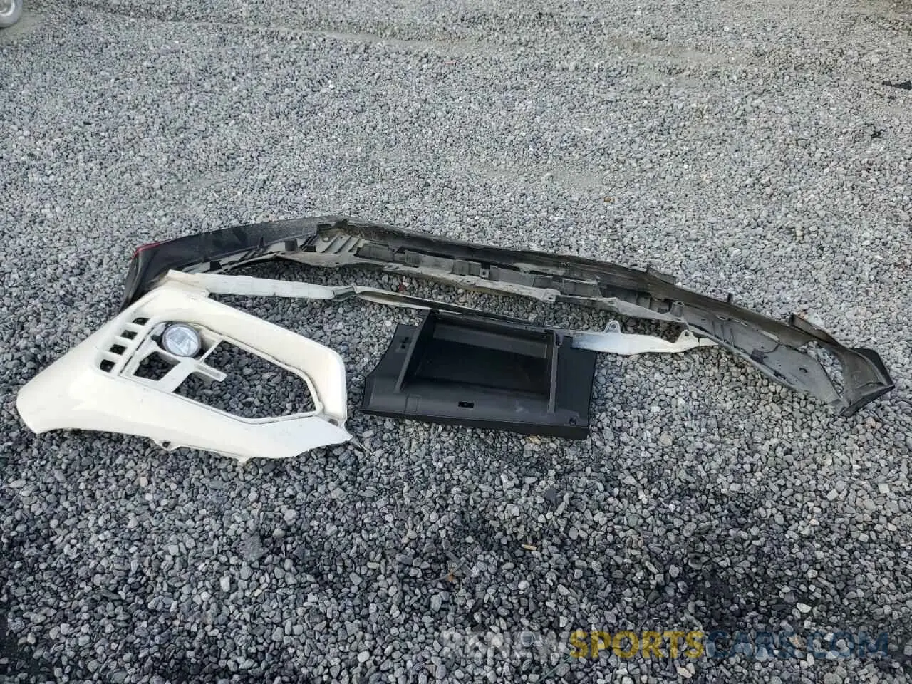 12 Photograph of a damaged car SHHFK8G76KU206173 HONDA CIVIC 2019