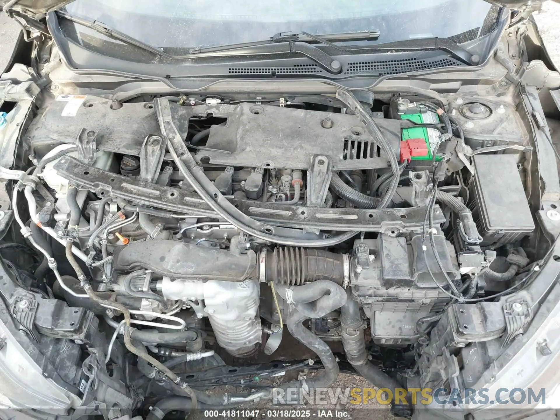 10 Photograph of a damaged car 19XFC1F30LE016736 HONDA CIVIC 2020