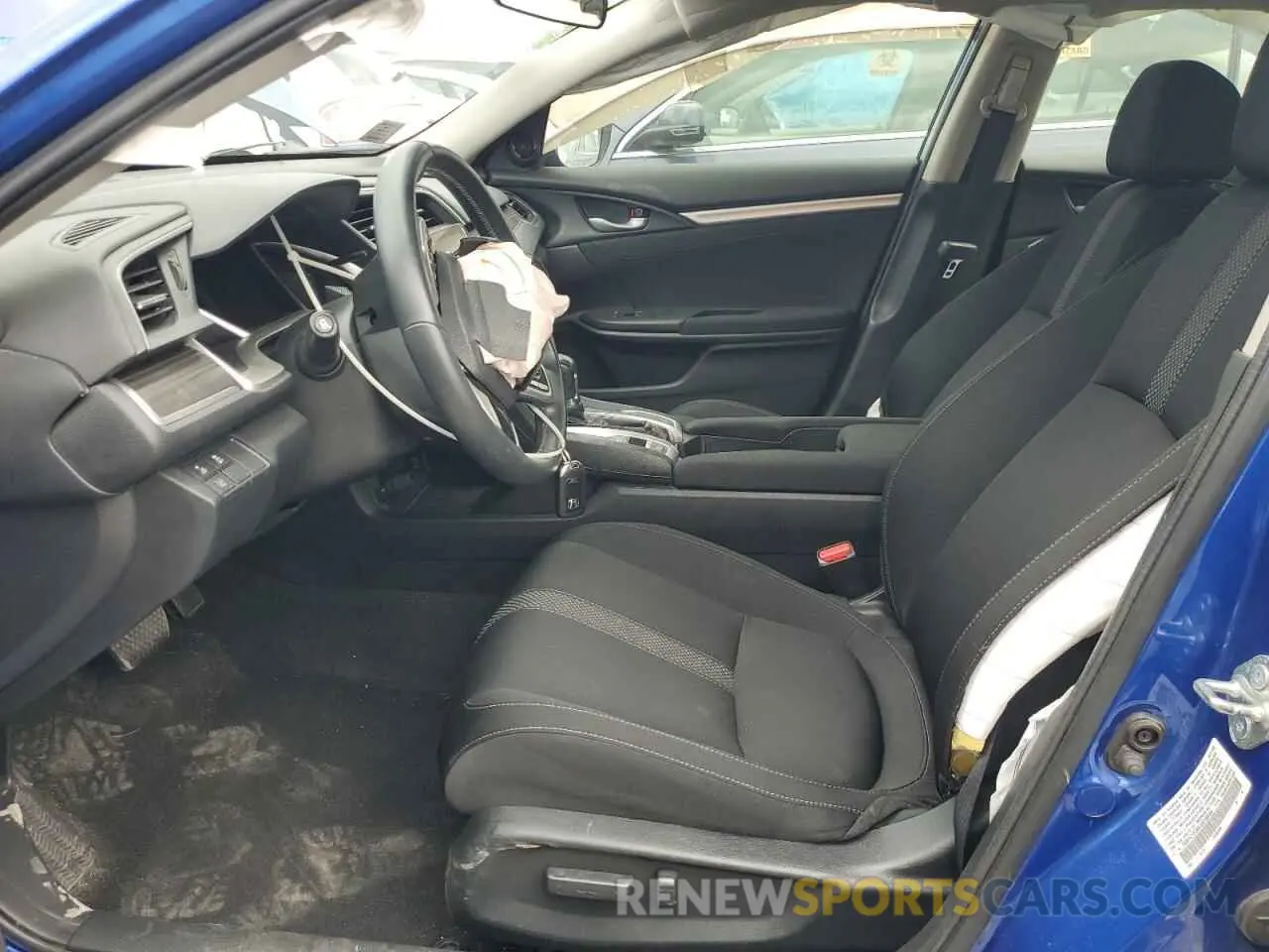 7 Photograph of a damaged car 19XFC1F30LE019944 HONDA CIVIC 2020