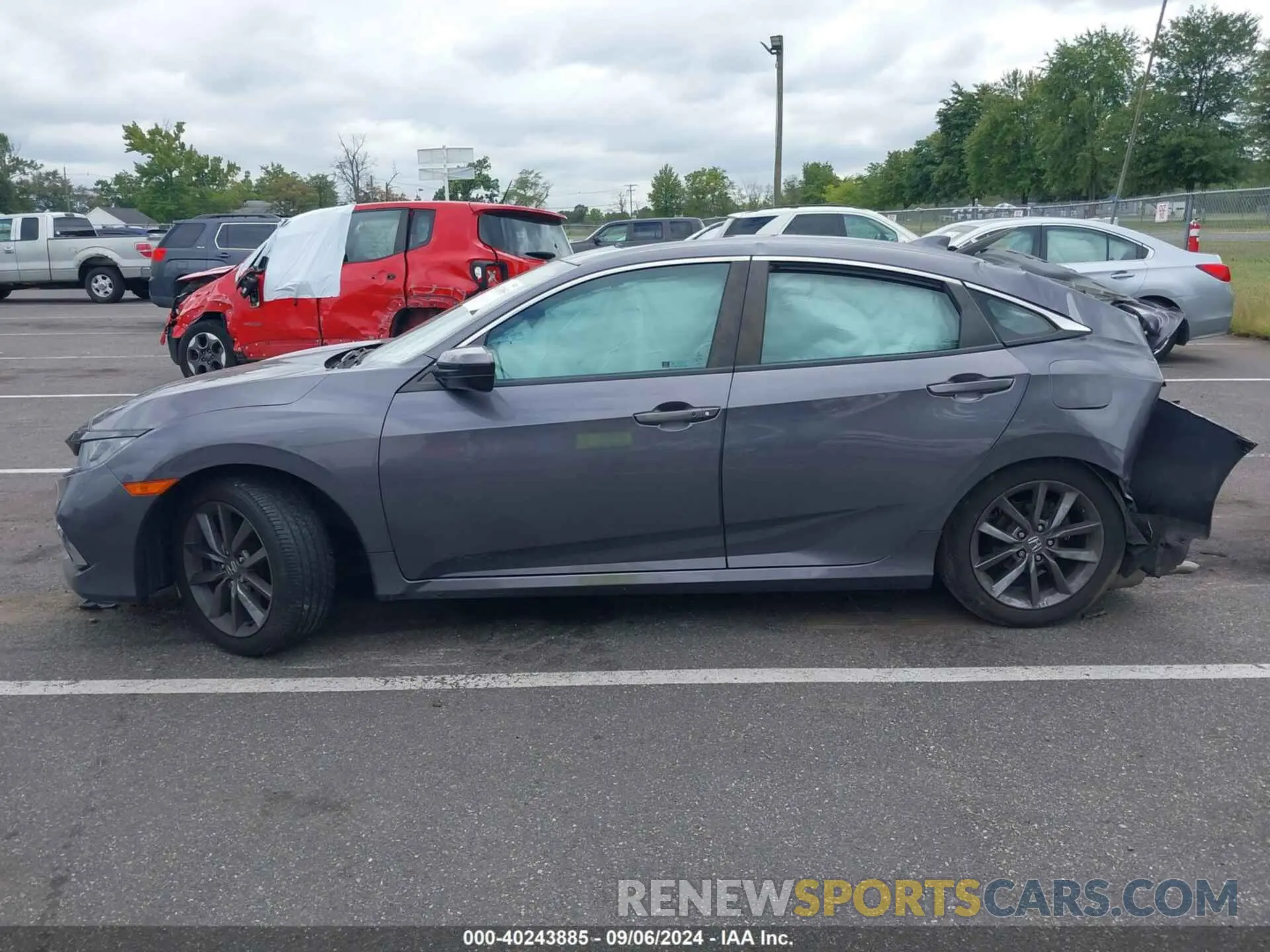 13 Photograph of a damaged car 19XFC1F30LE214457 HONDA CIVIC 2020