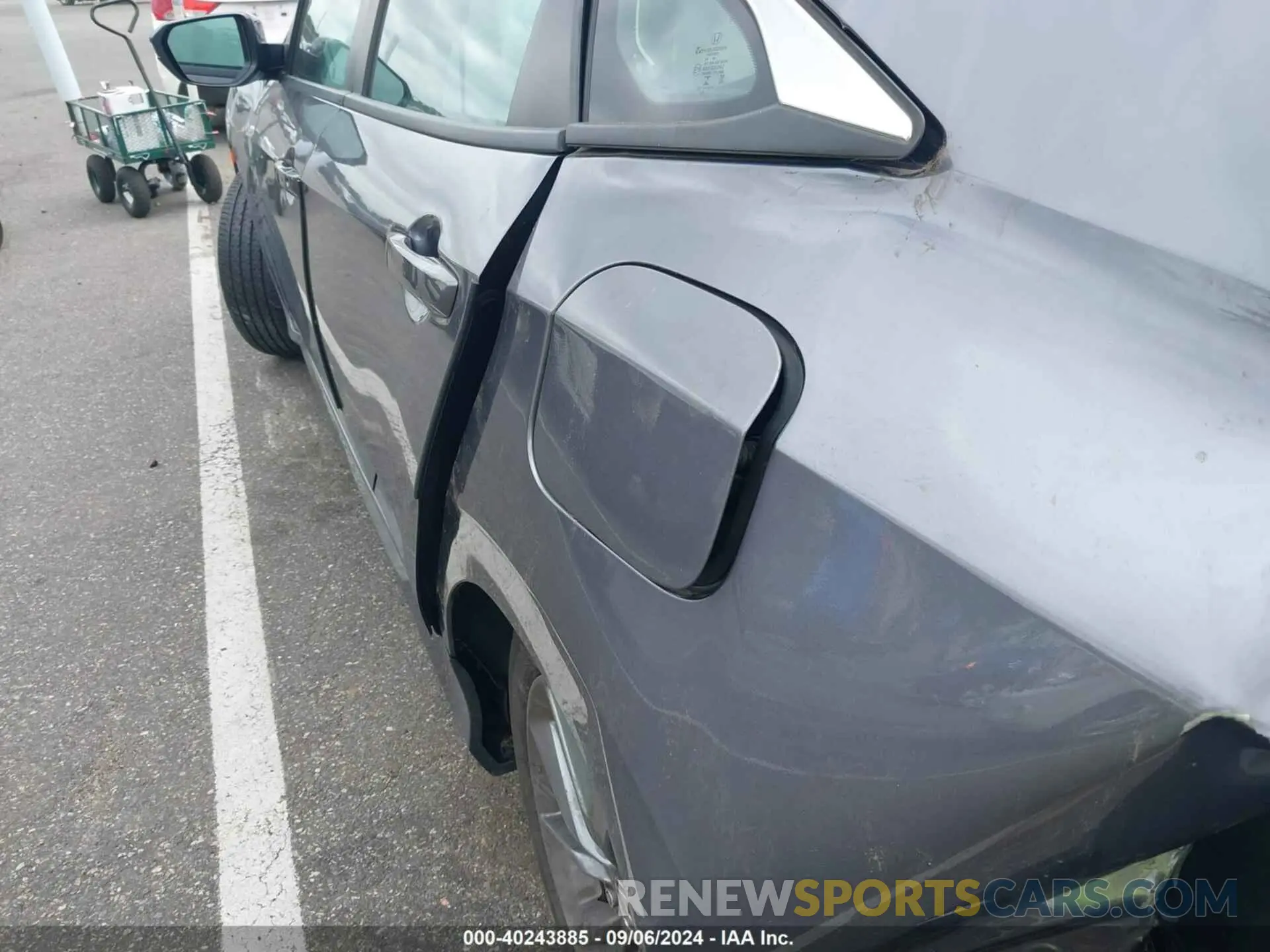 17 Photograph of a damaged car 19XFC1F30LE214457 HONDA CIVIC 2020