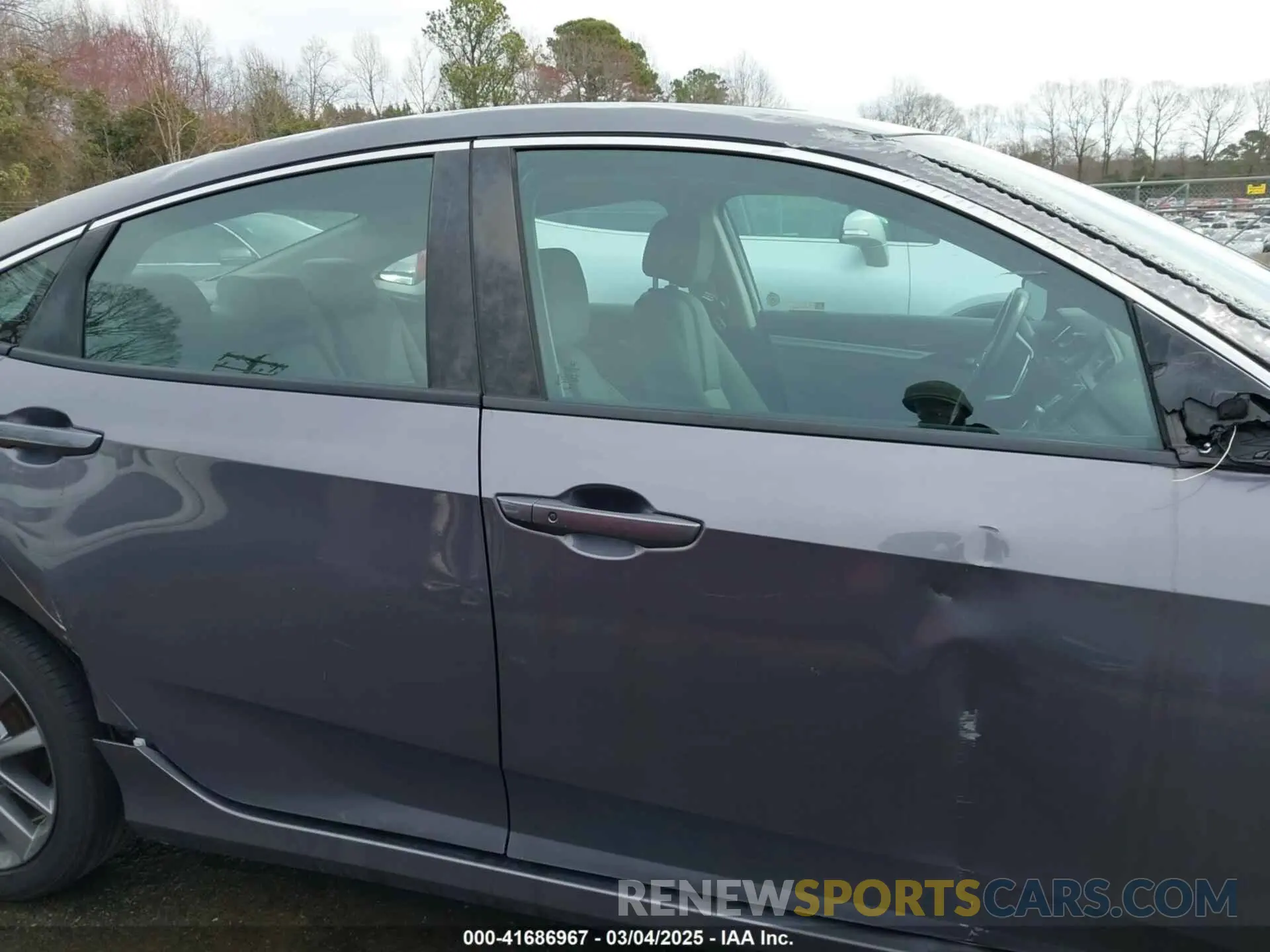 13 Photograph of a damaged car 19XFC1F31LE022755 HONDA CIVIC 2020